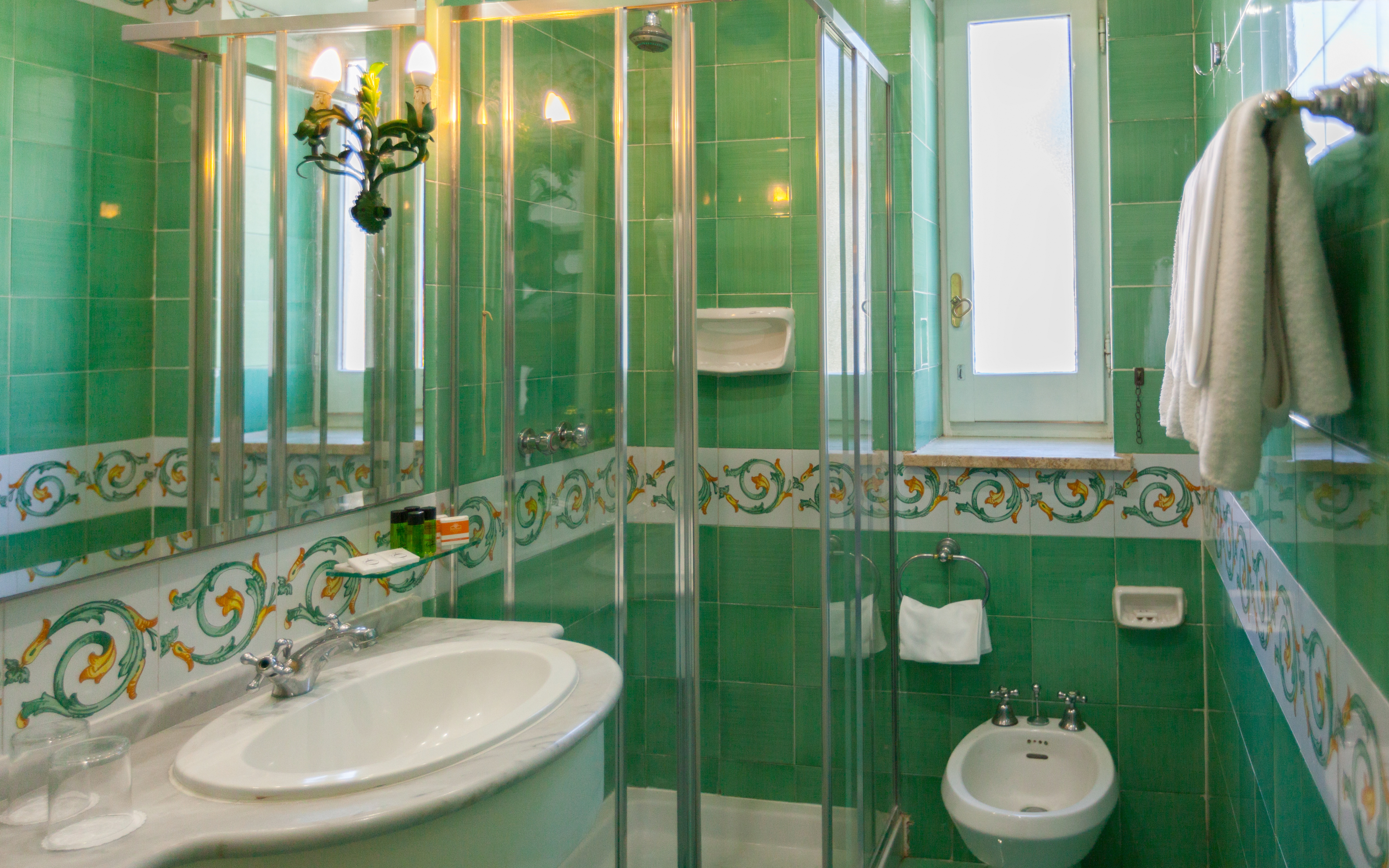 Double or Twin Standard