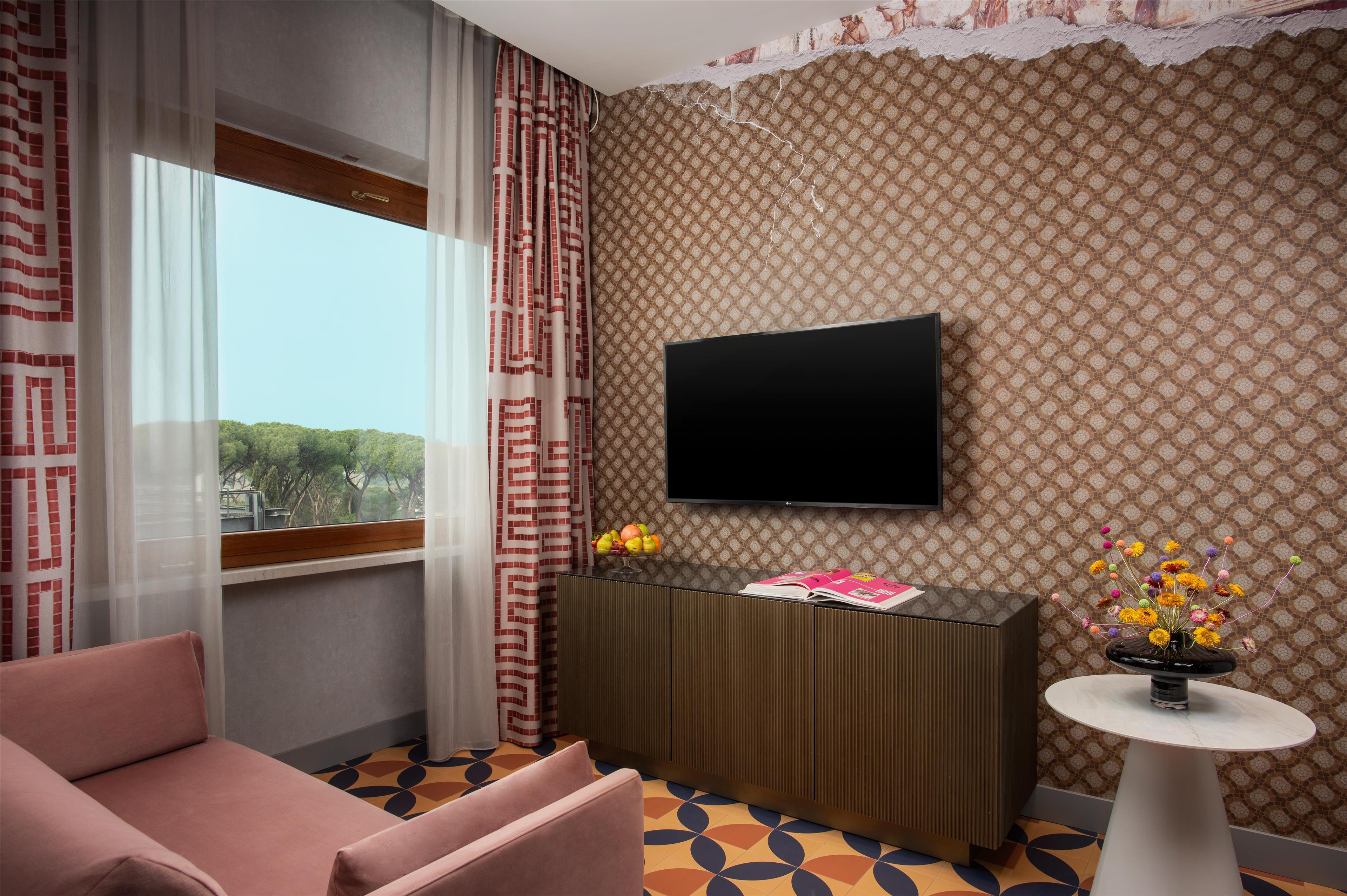 Suite with Views