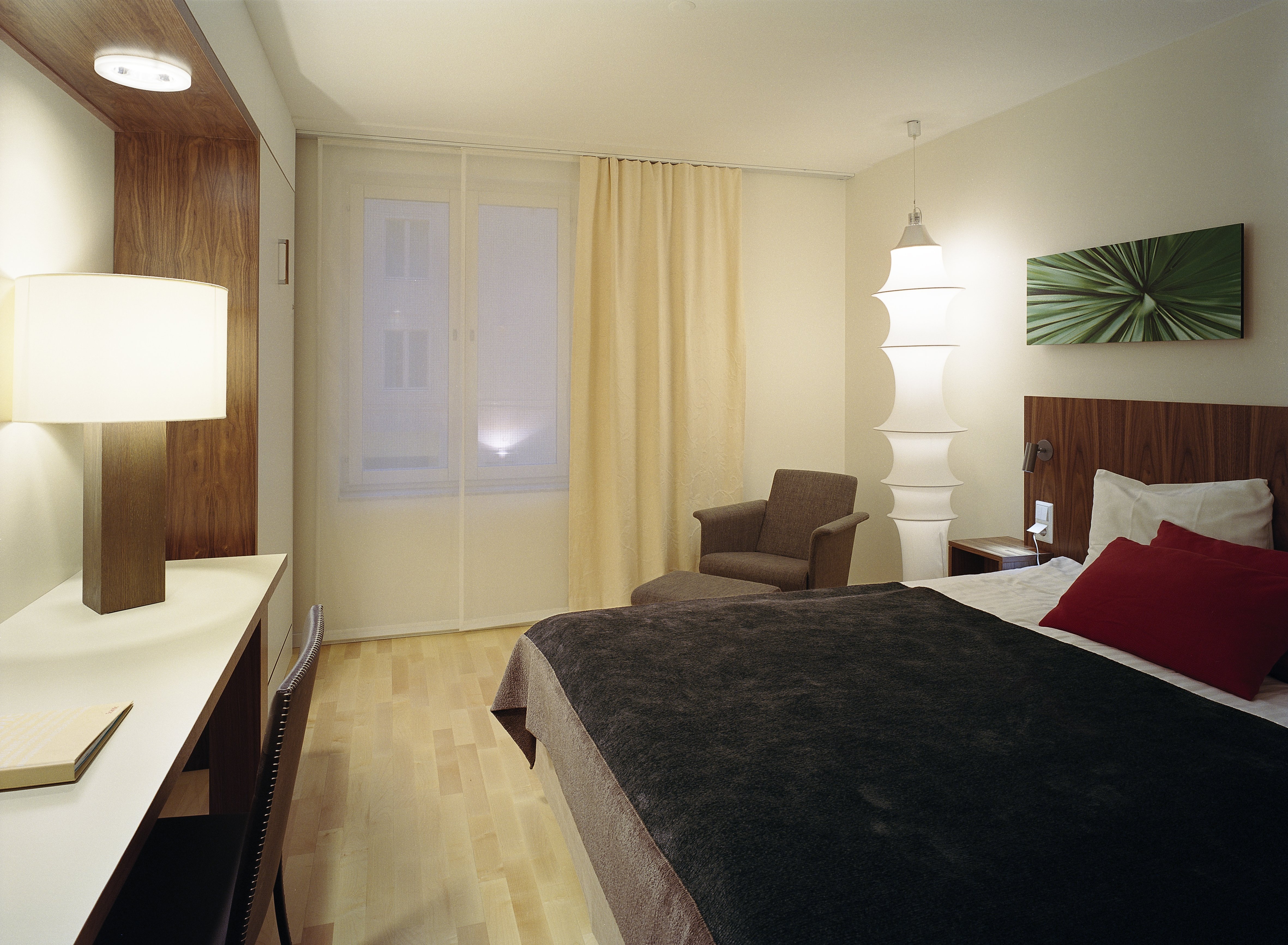 Double King Size Bed