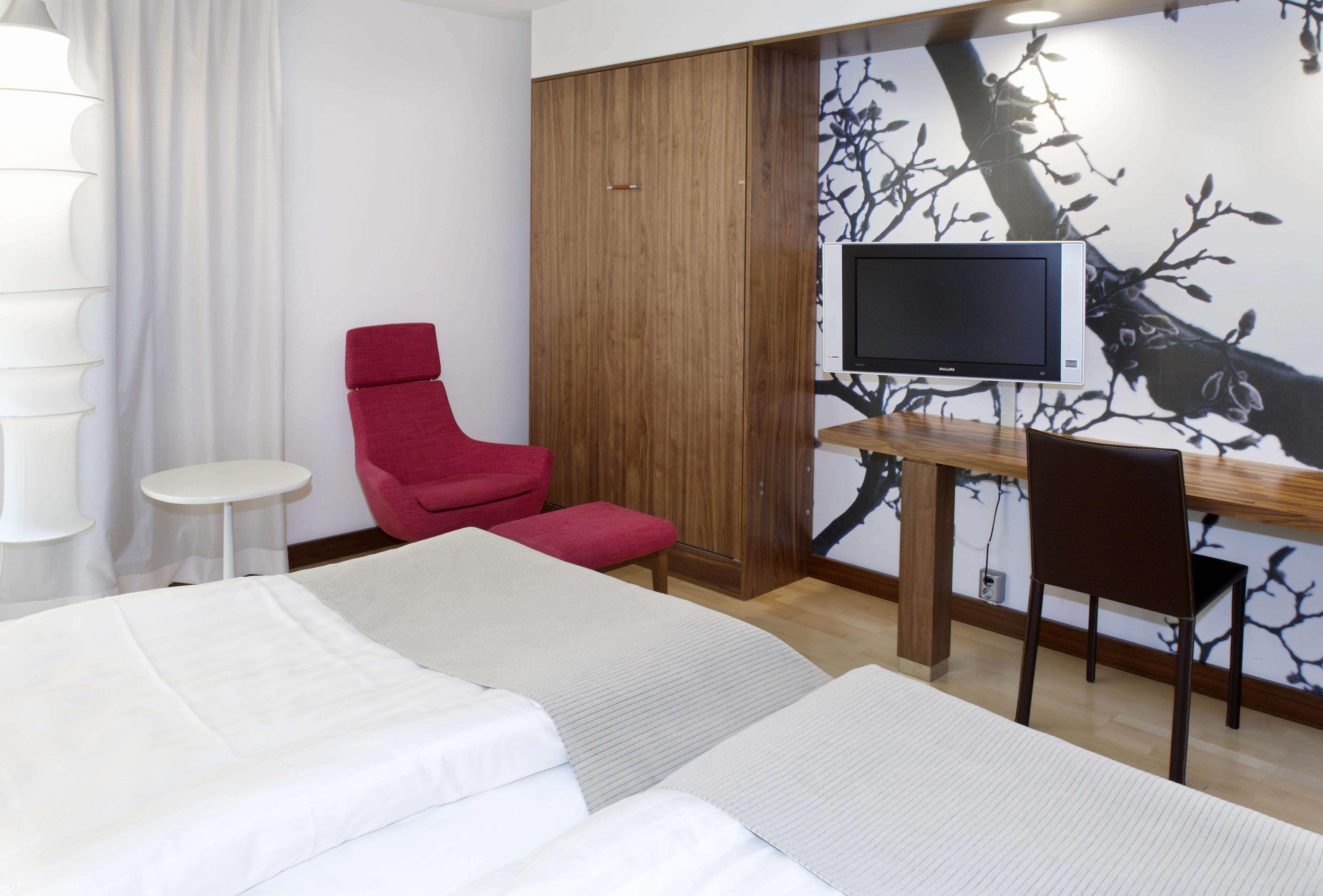 Double Single Superior King Bed