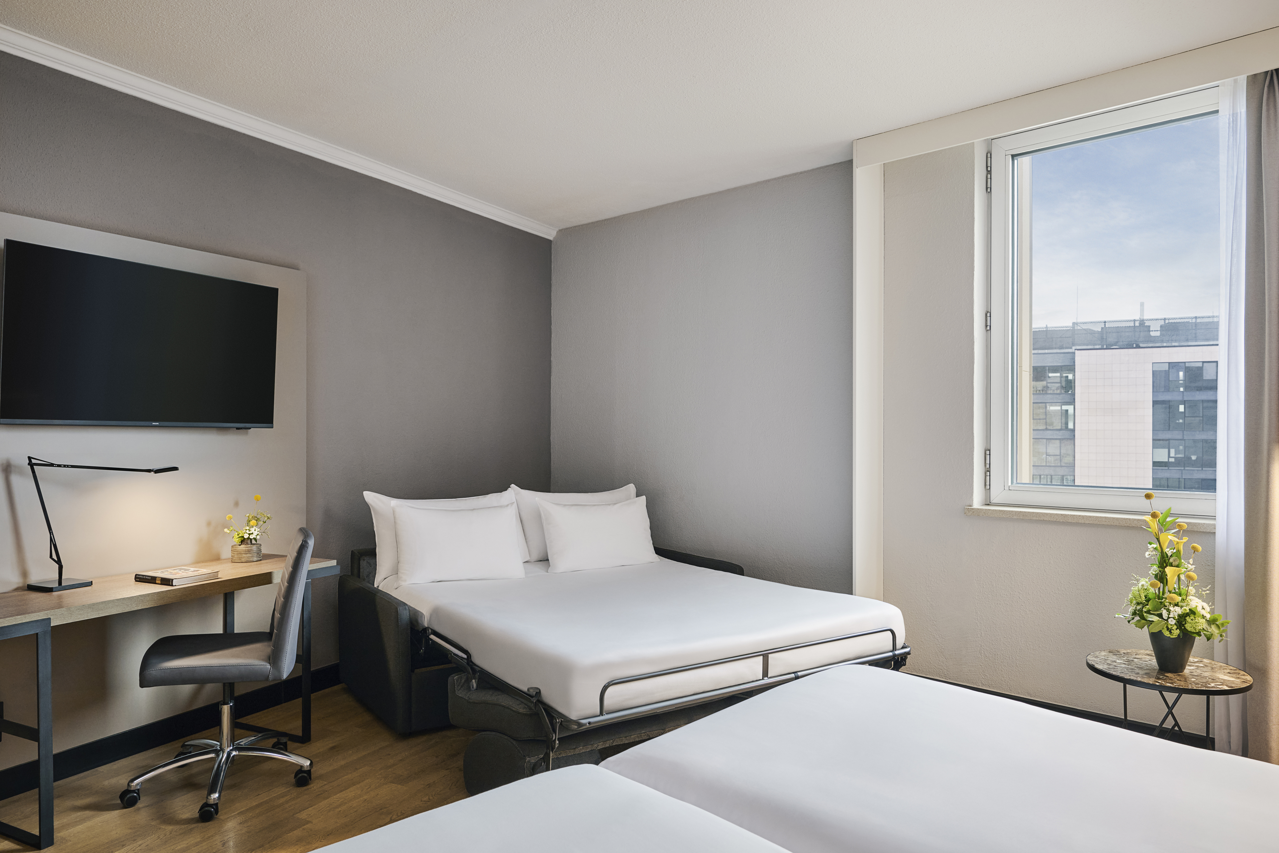 Family Room Capacity 2