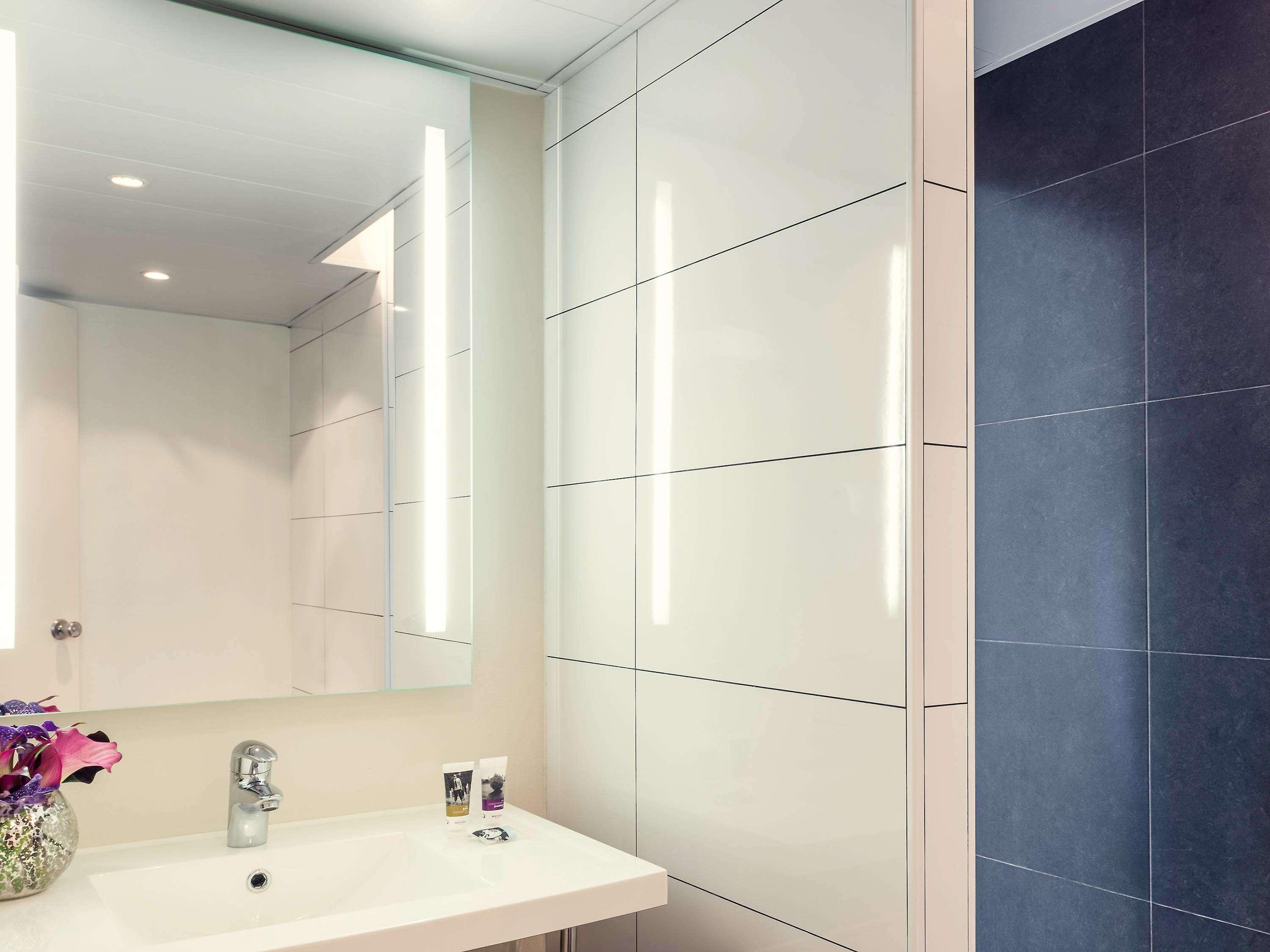 Double Classic Double Bed