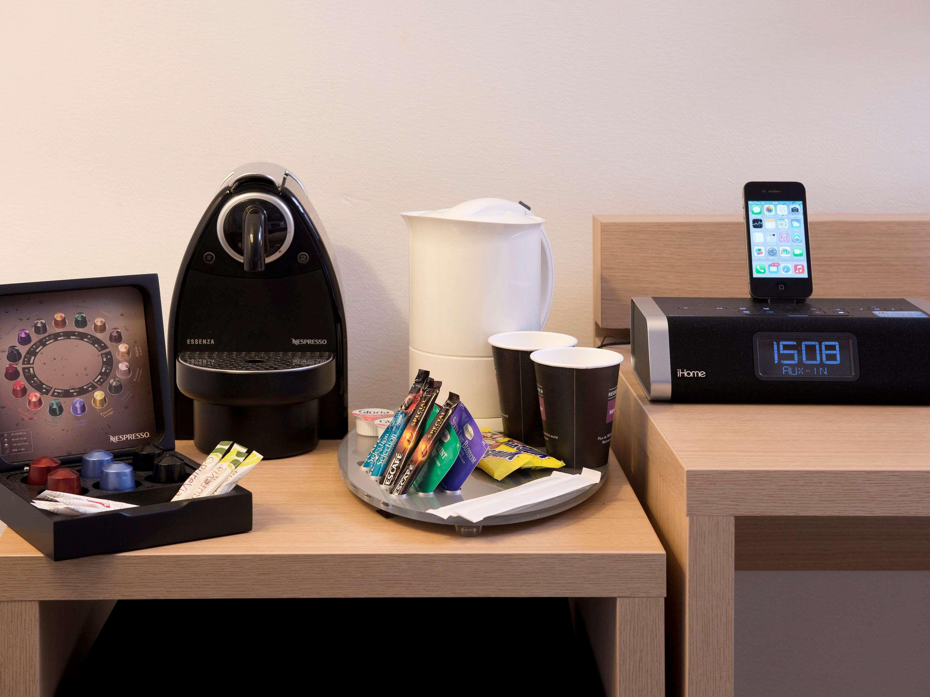 Family Room King Size Bed