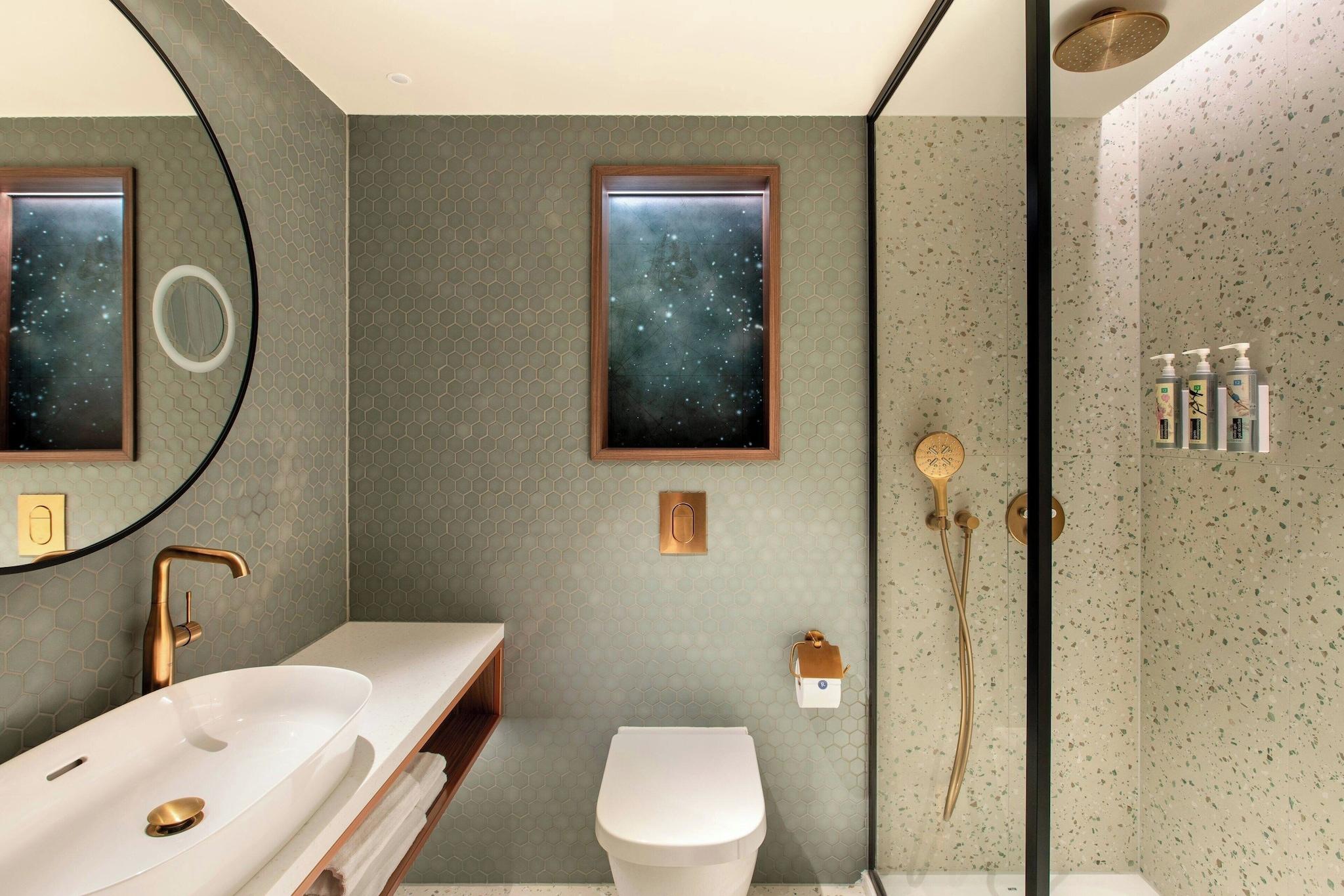 Family Room King Size Bed