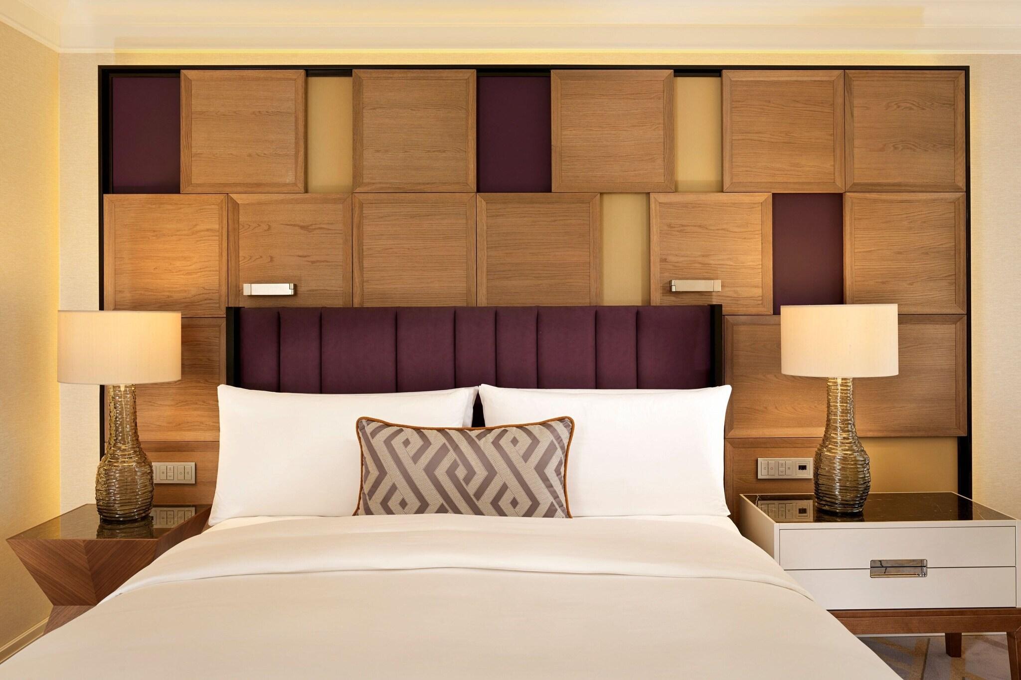 Junior Suite King Size Bed