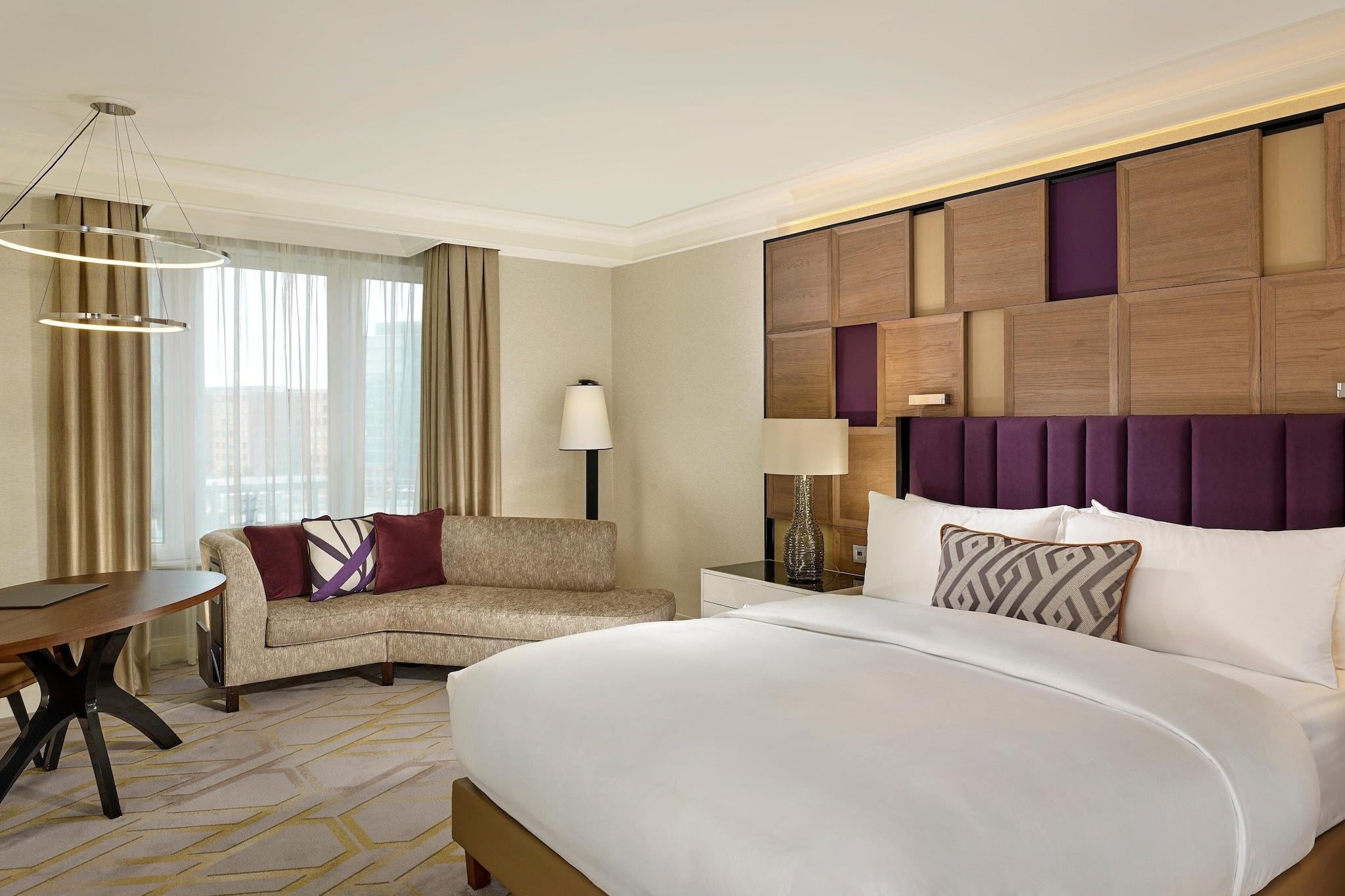 Double Deluxe King Bed