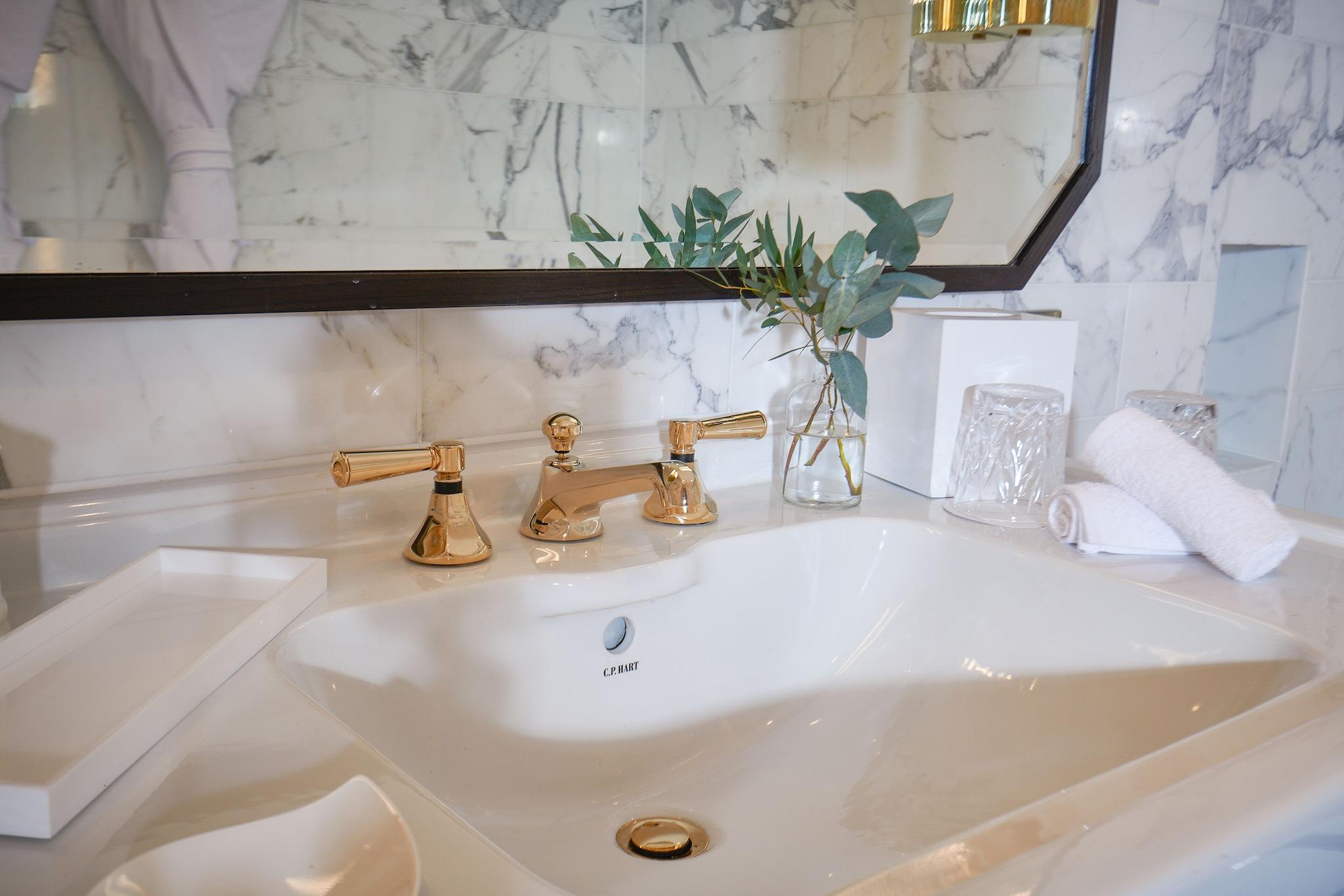 Room Deluxe Two Double Beds