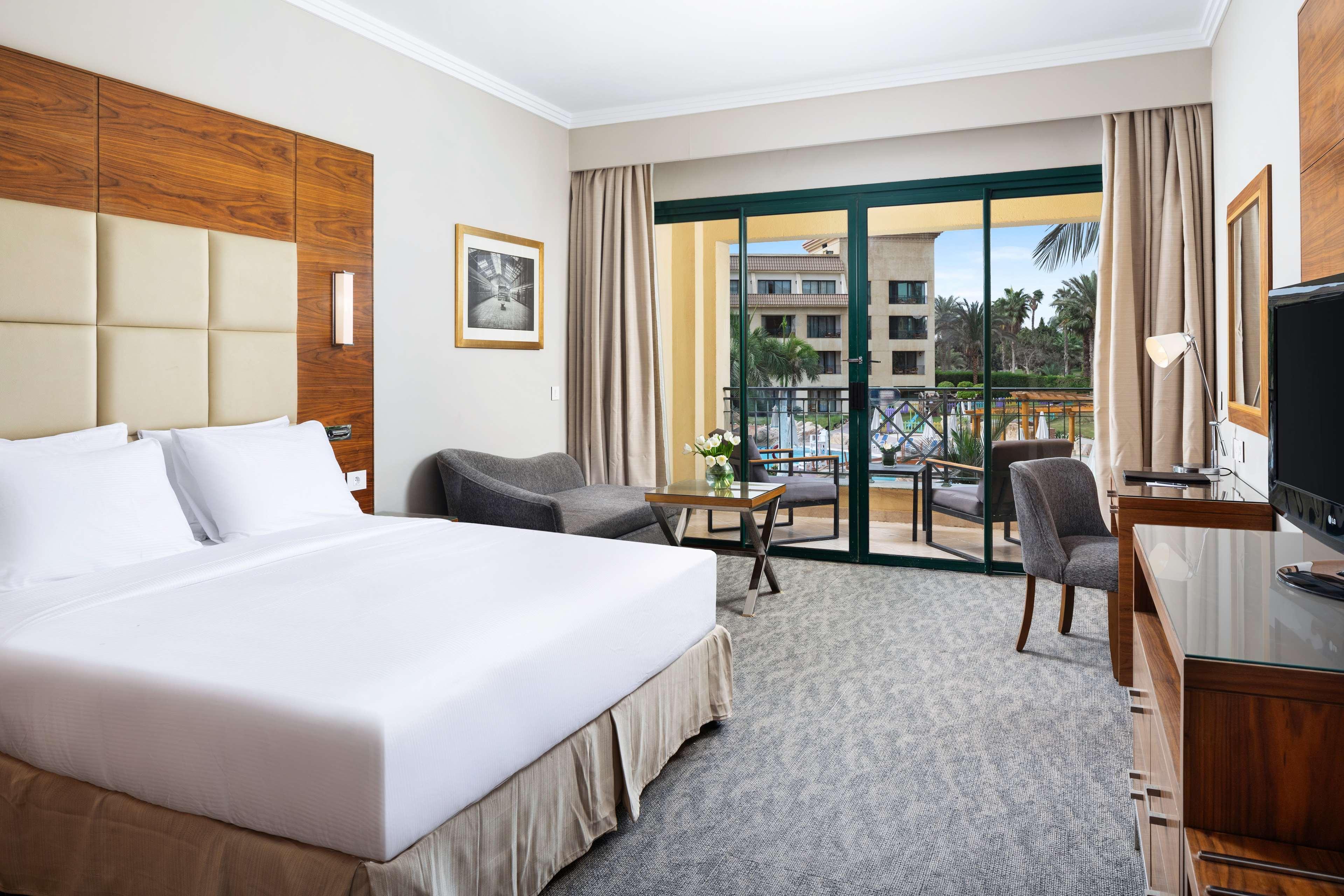 Double Superior King Bed