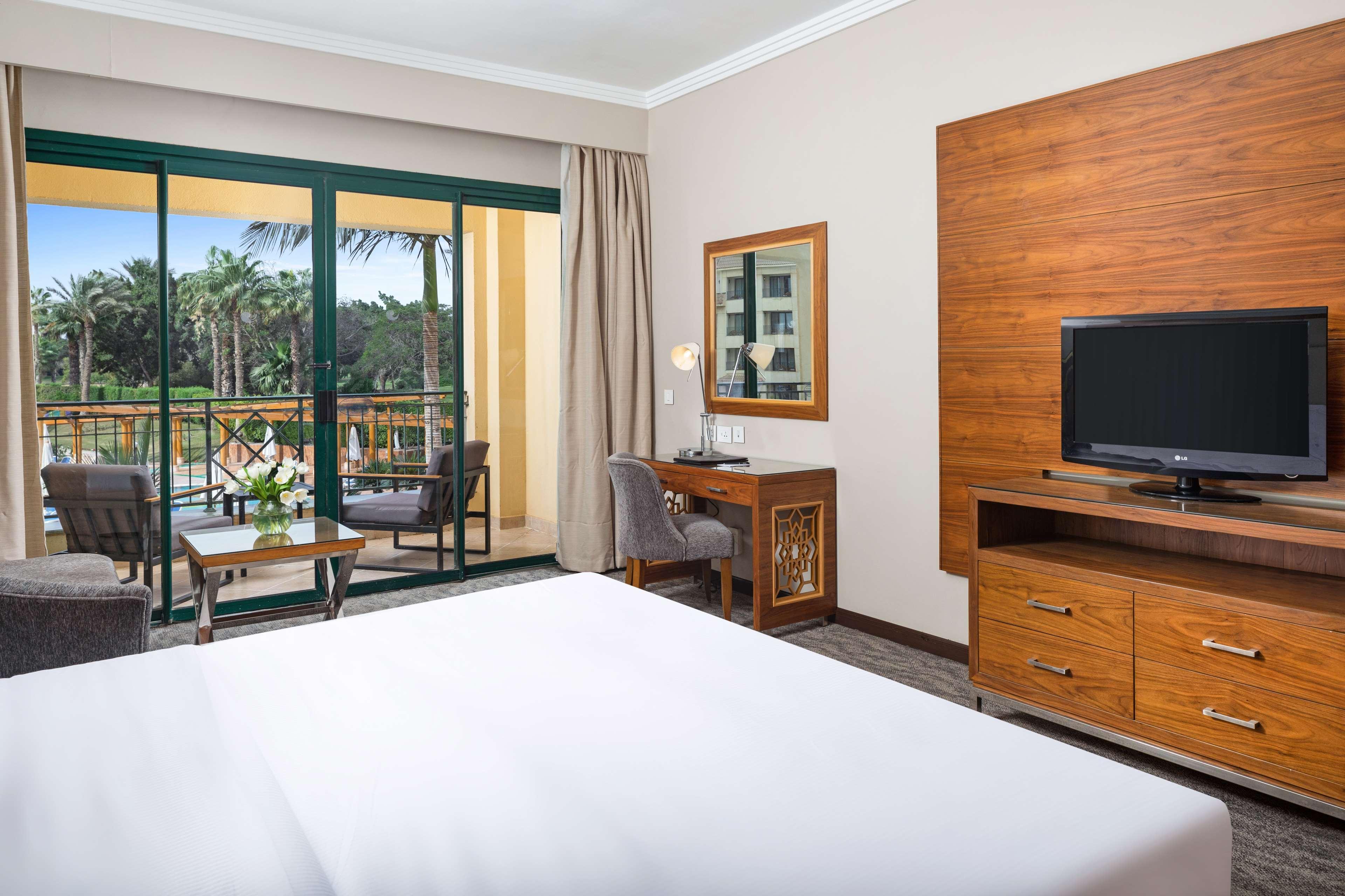 Double Superior King Bed