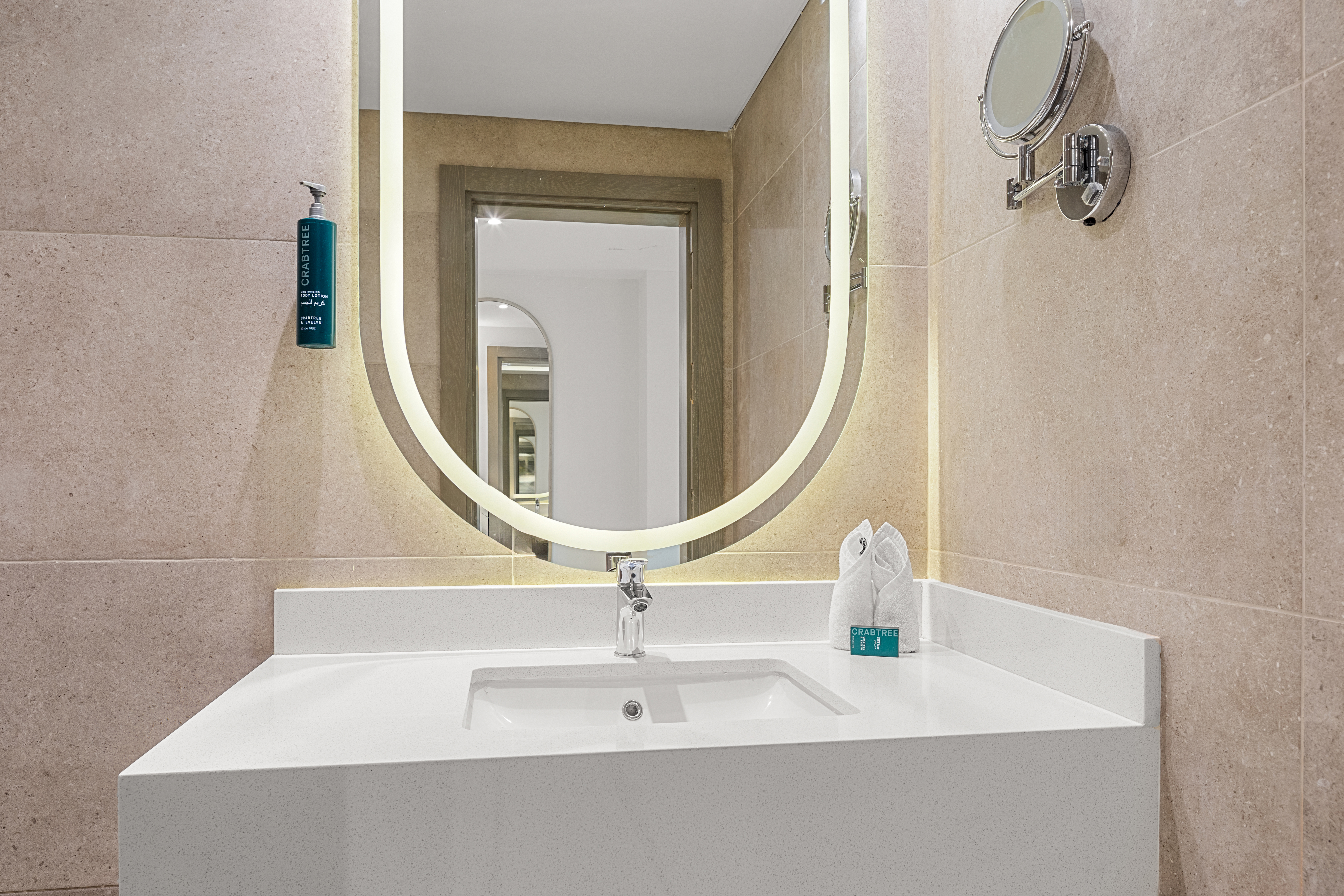 Suite Deluxe King Bed