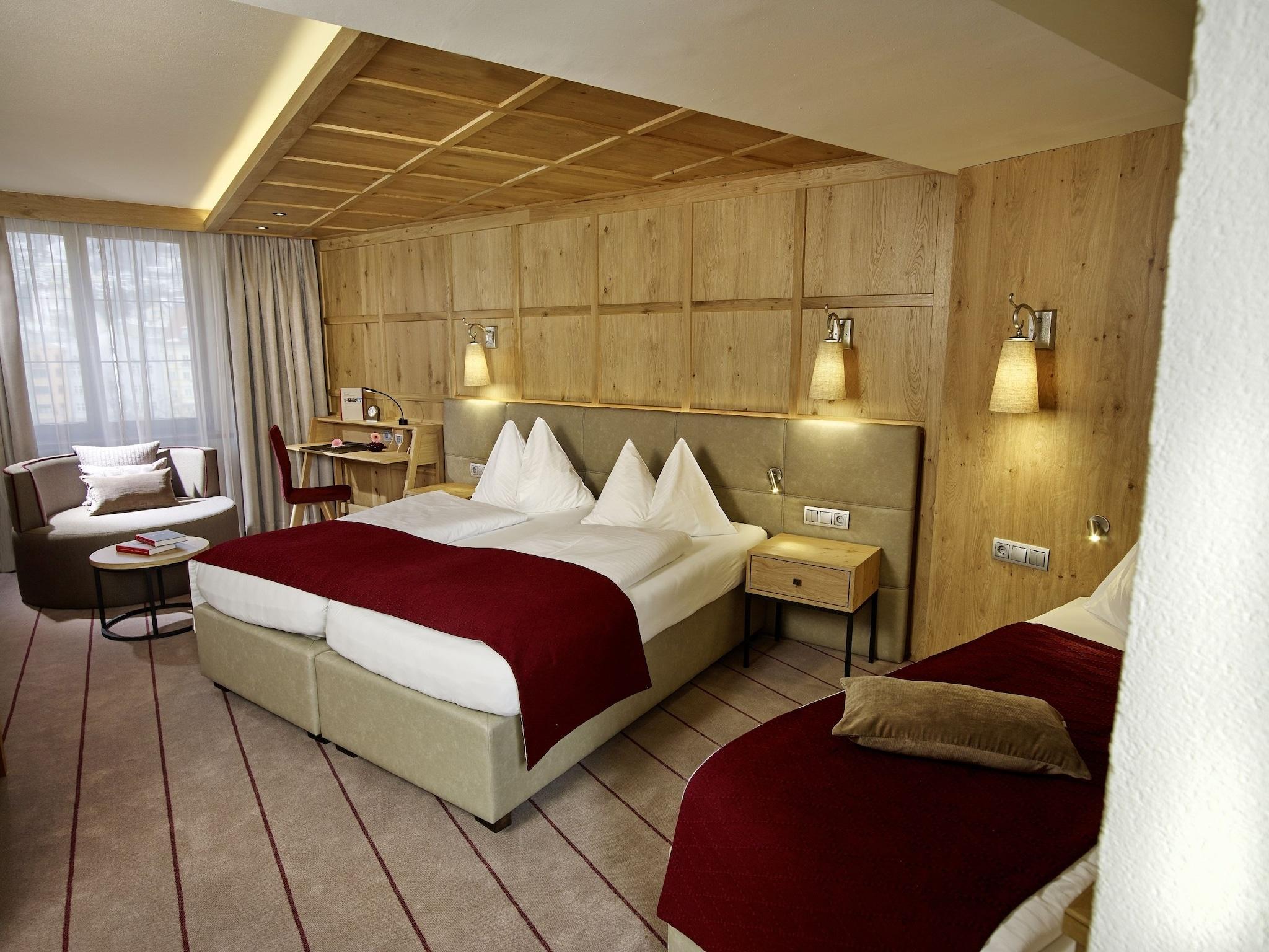 Bed in Dormitory Standard