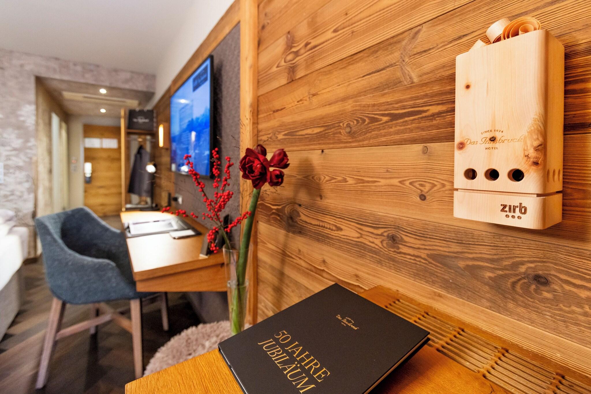 Double Deluxe King Bed