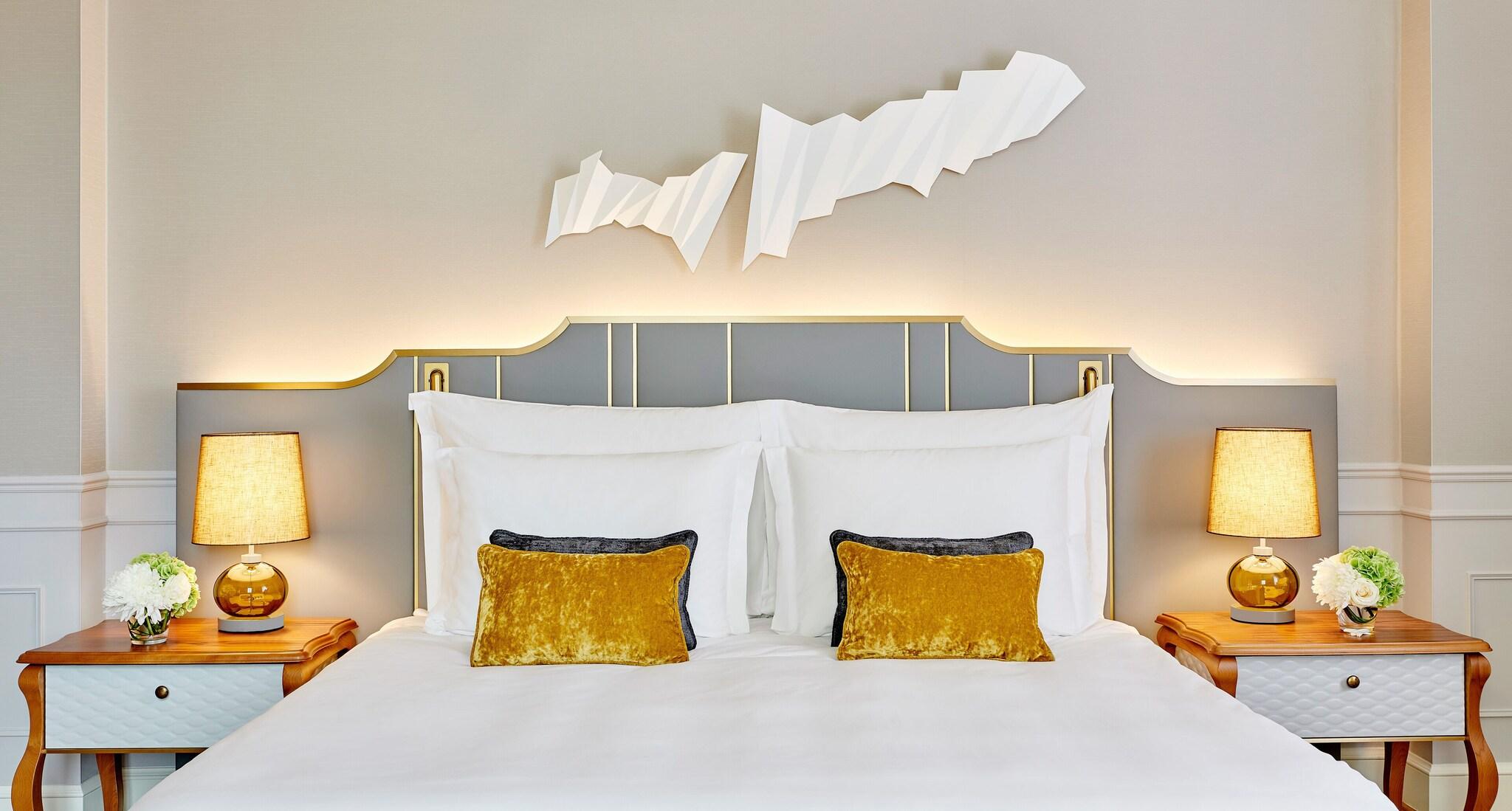 Double Deluxe King Bed