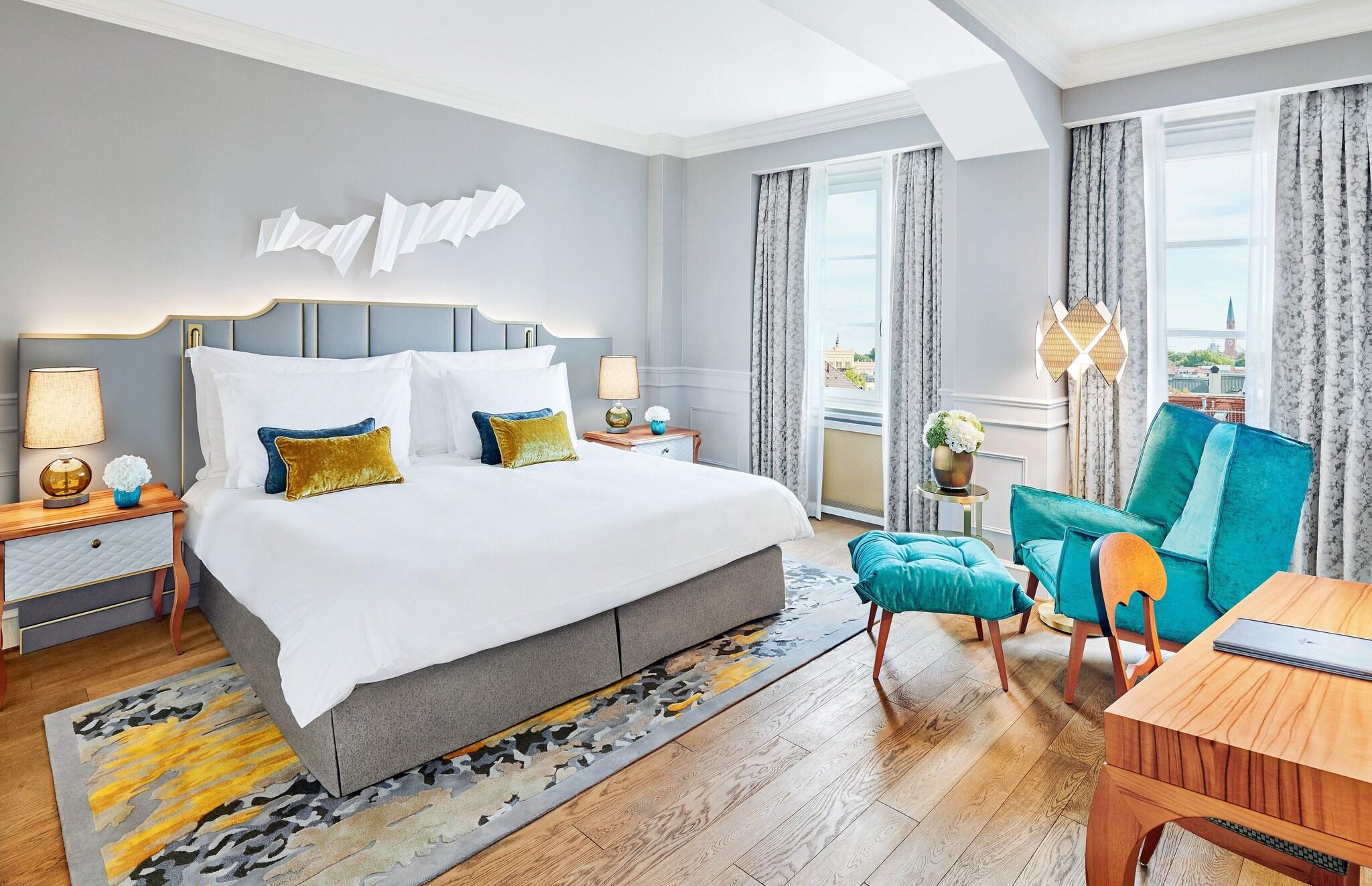 Double Deluxe King Bed