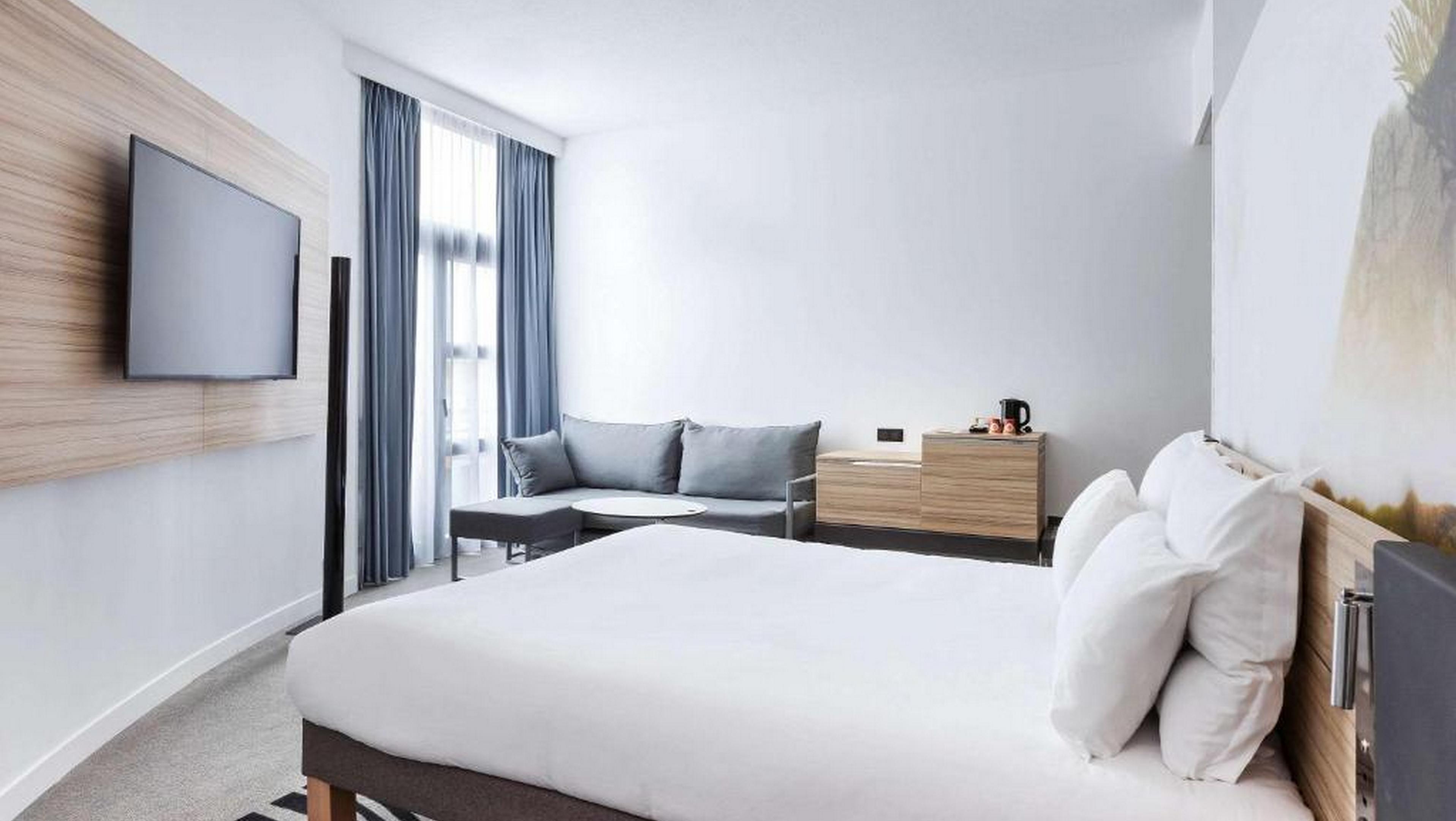 Double Superior King Bed