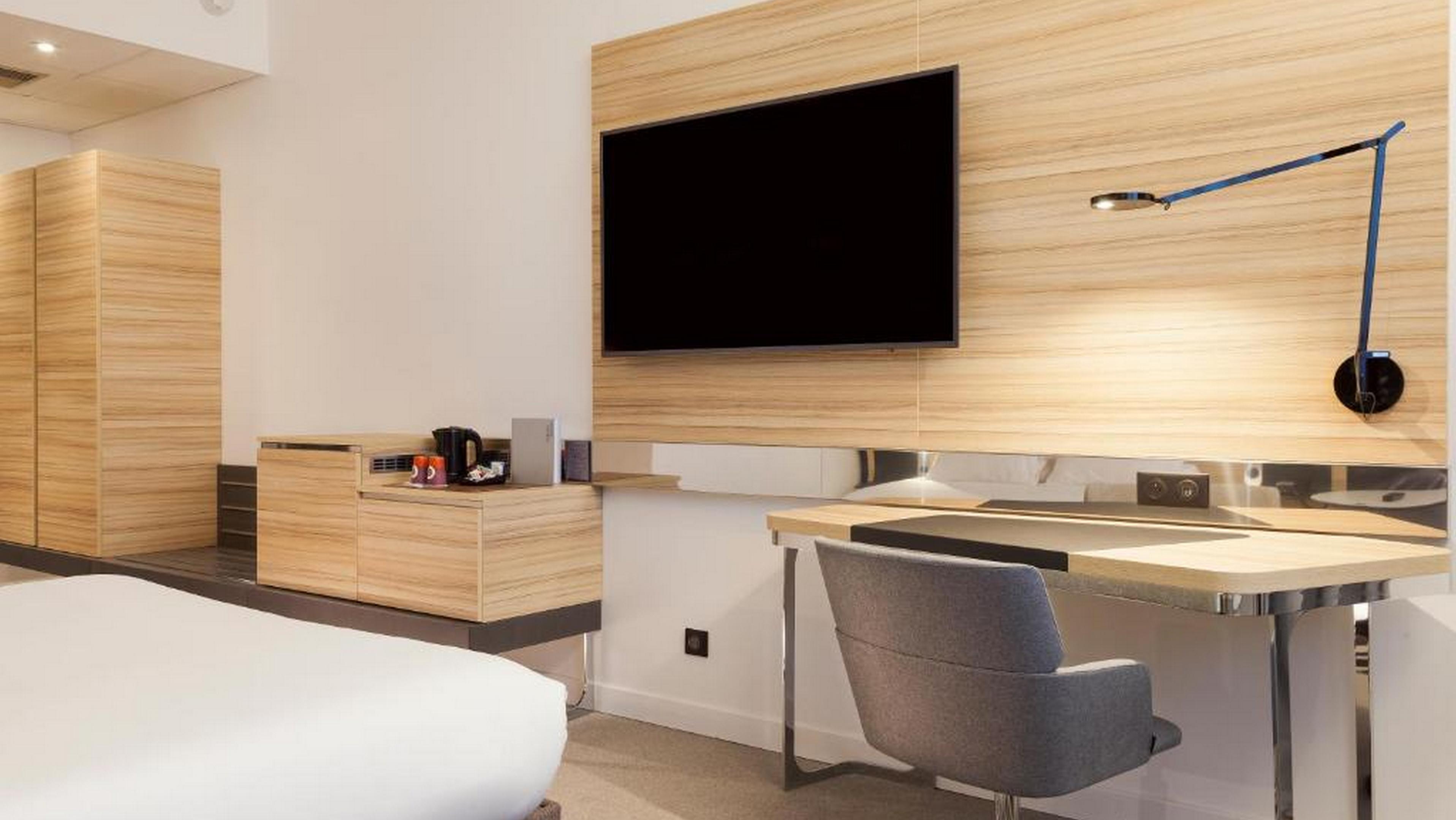 Double Superior King Bed