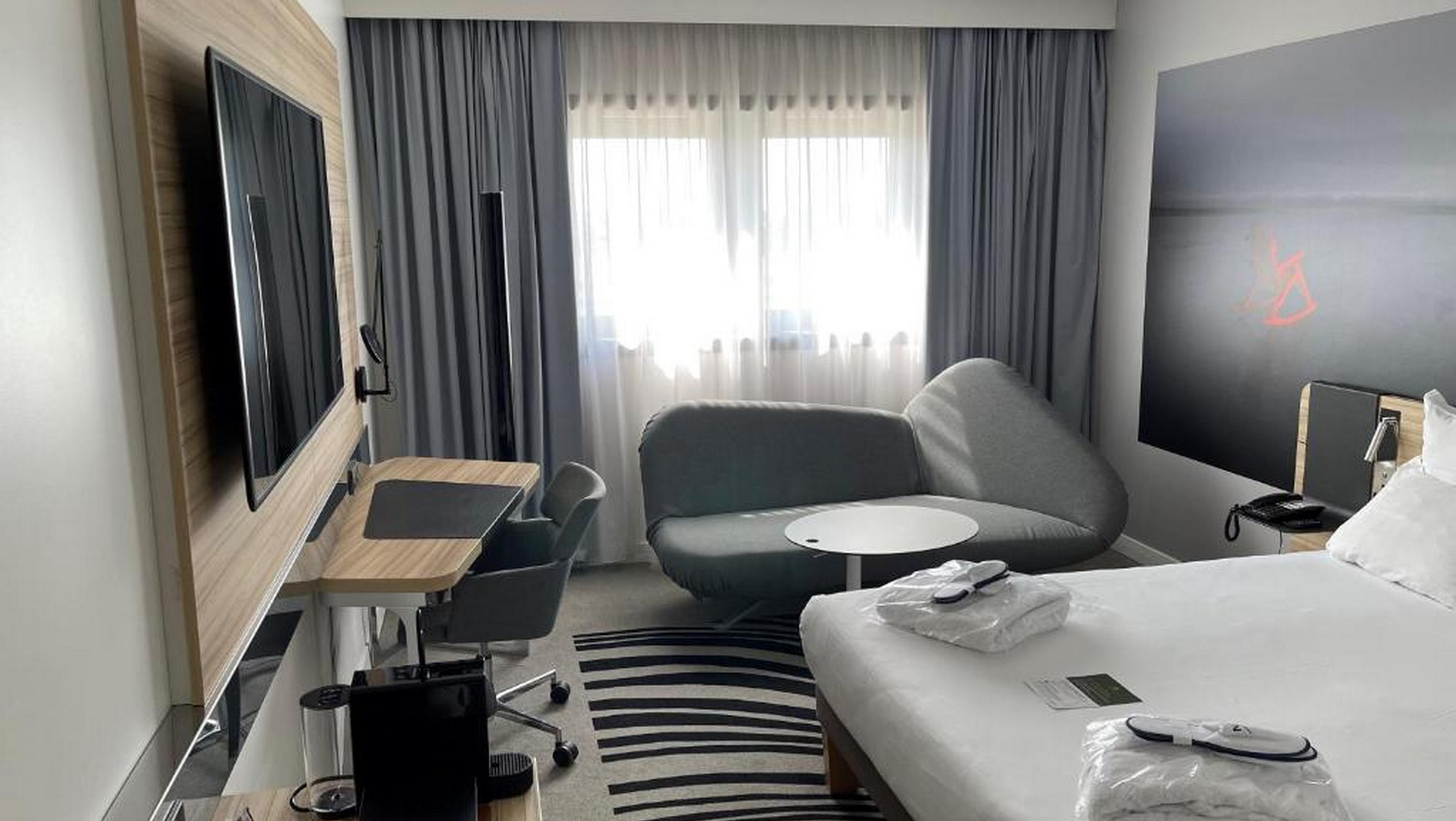 Double Superior King Bed