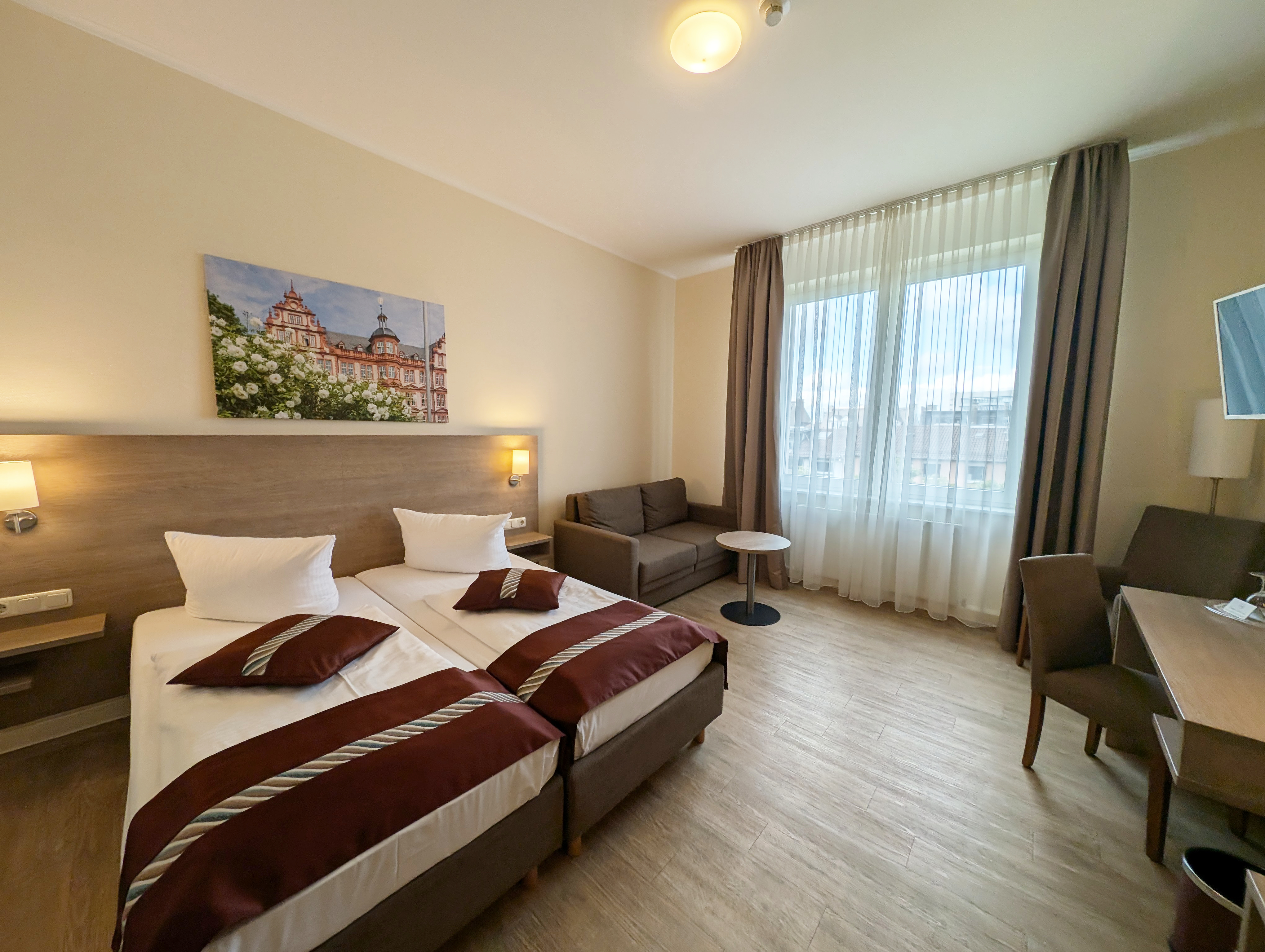 Double or Twin Standard