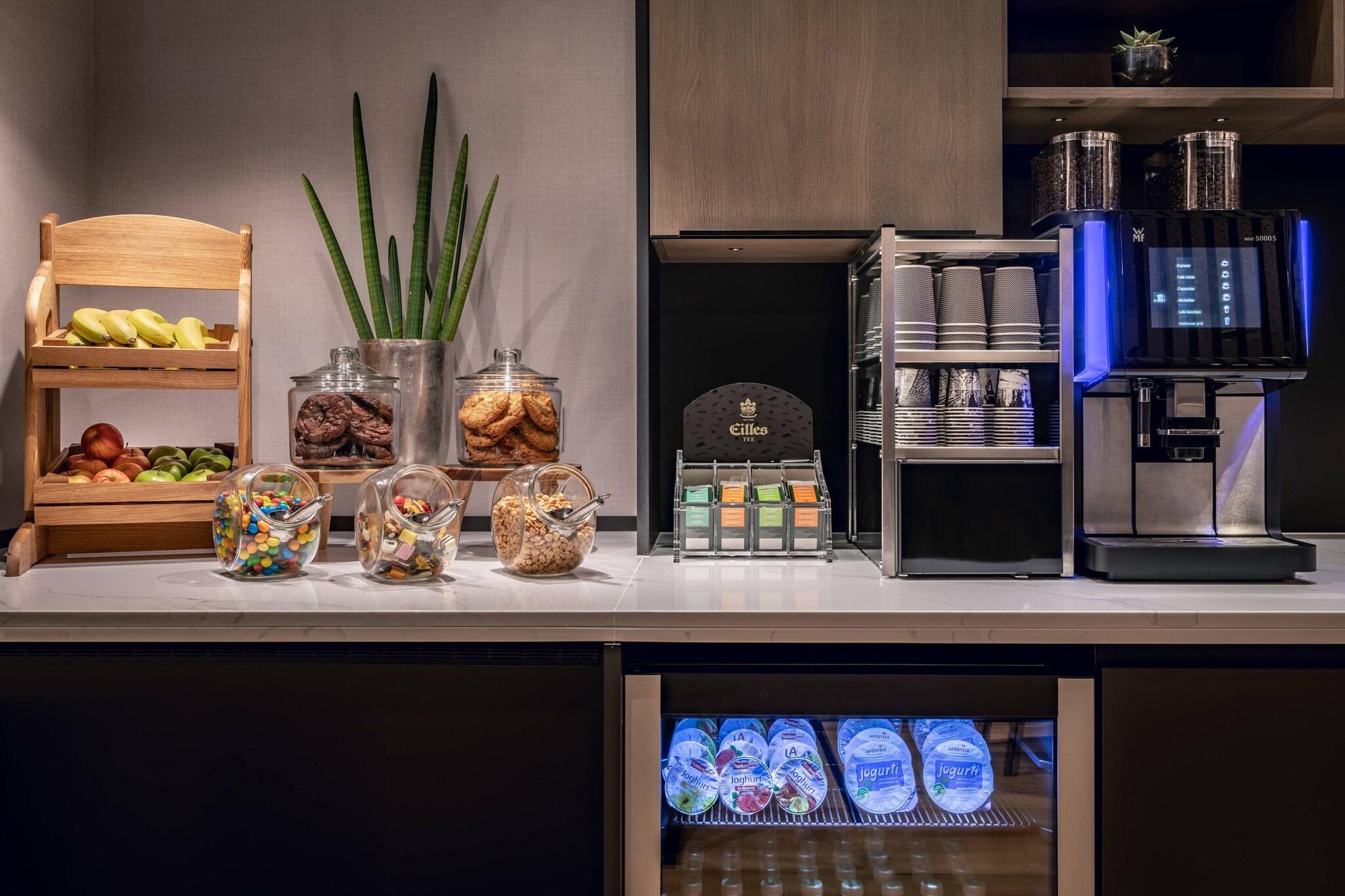 Double Club King Bed