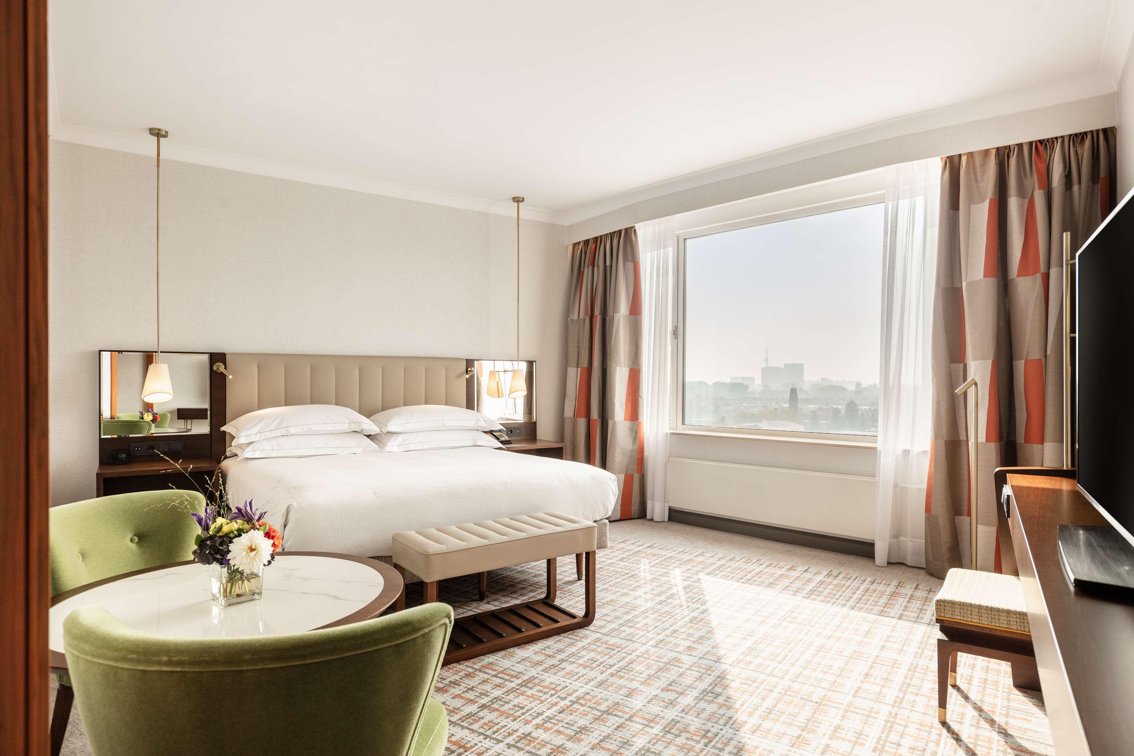 Double Executive King Bed