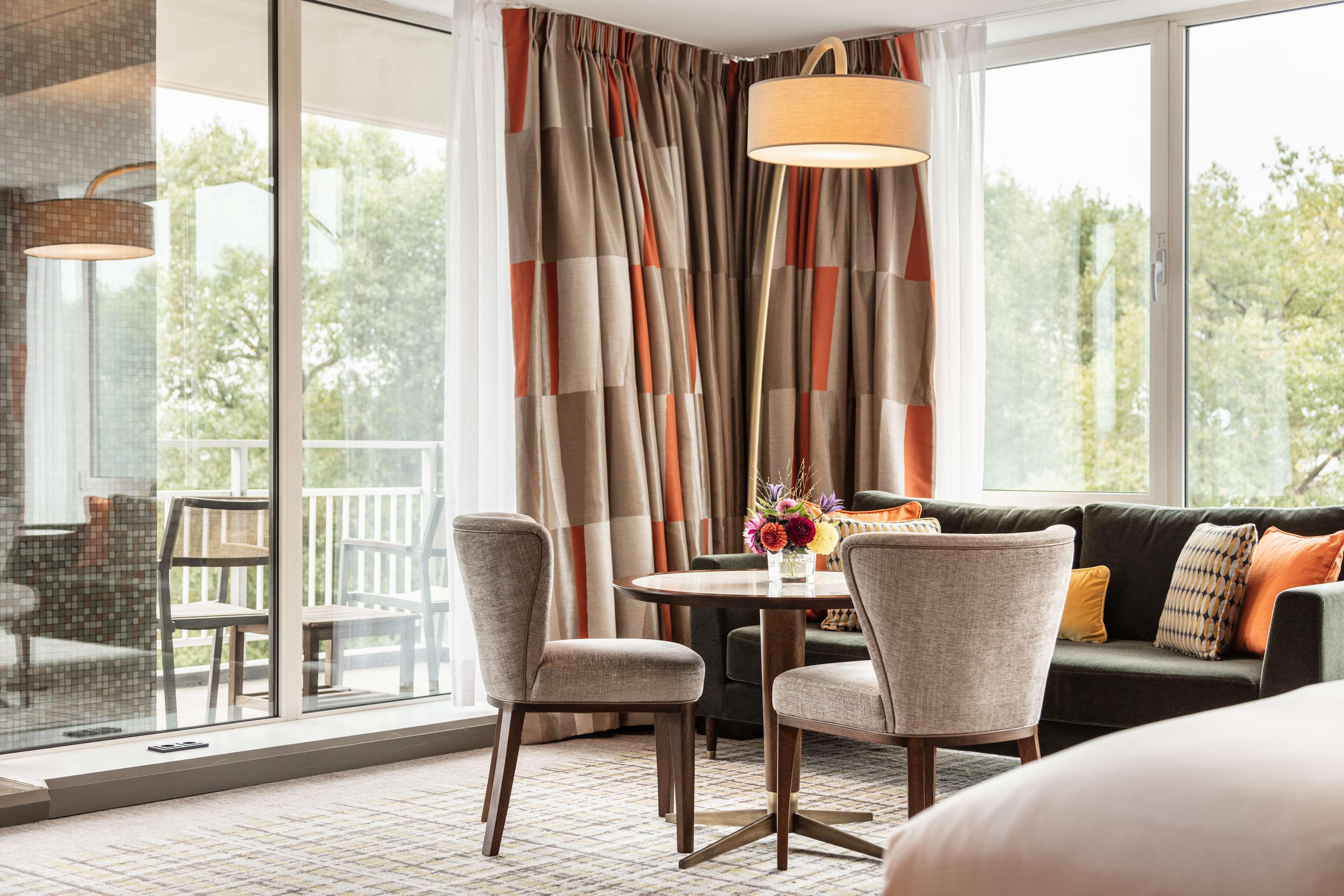 Junior Suite with Views