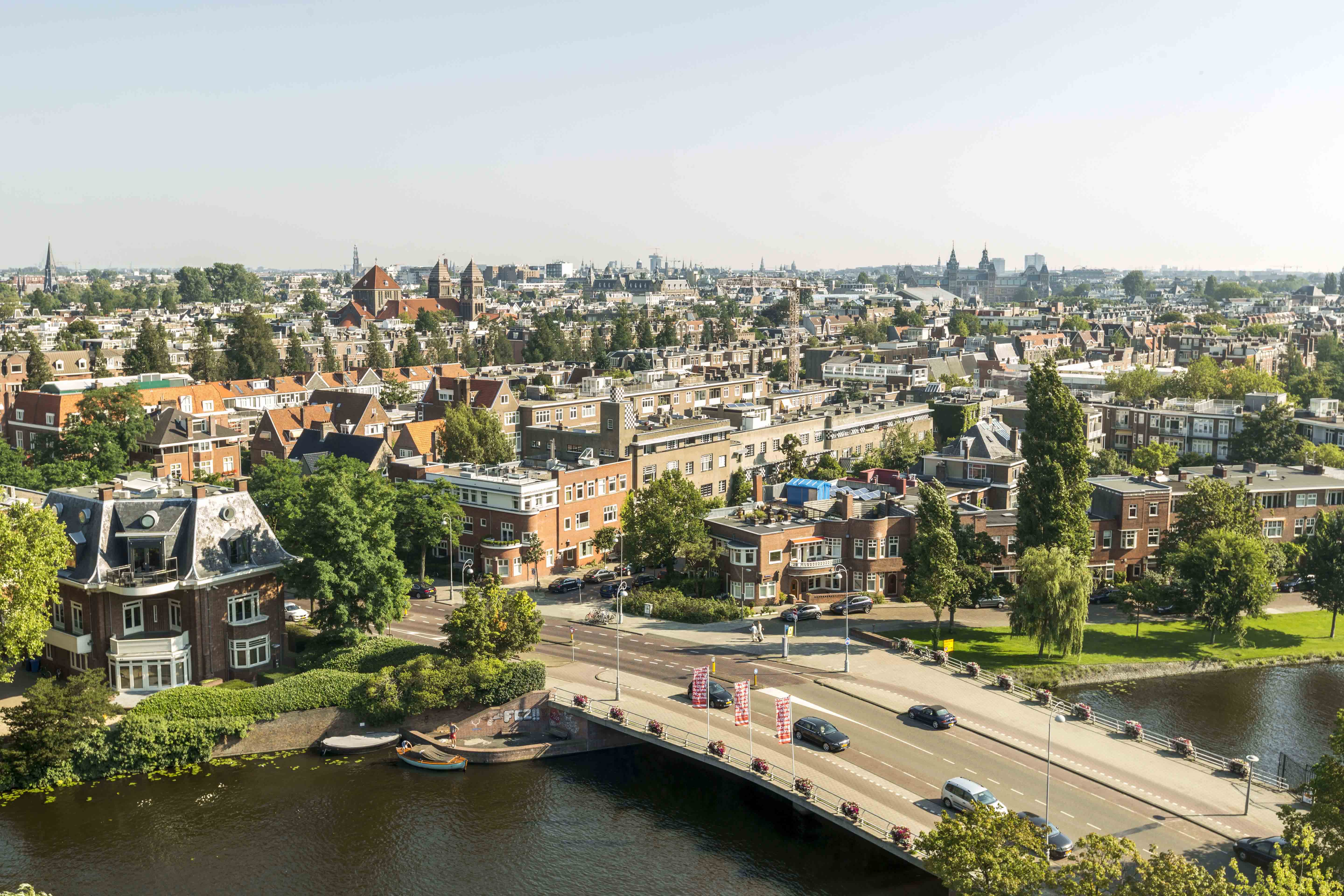 Twin Deluxe with Views