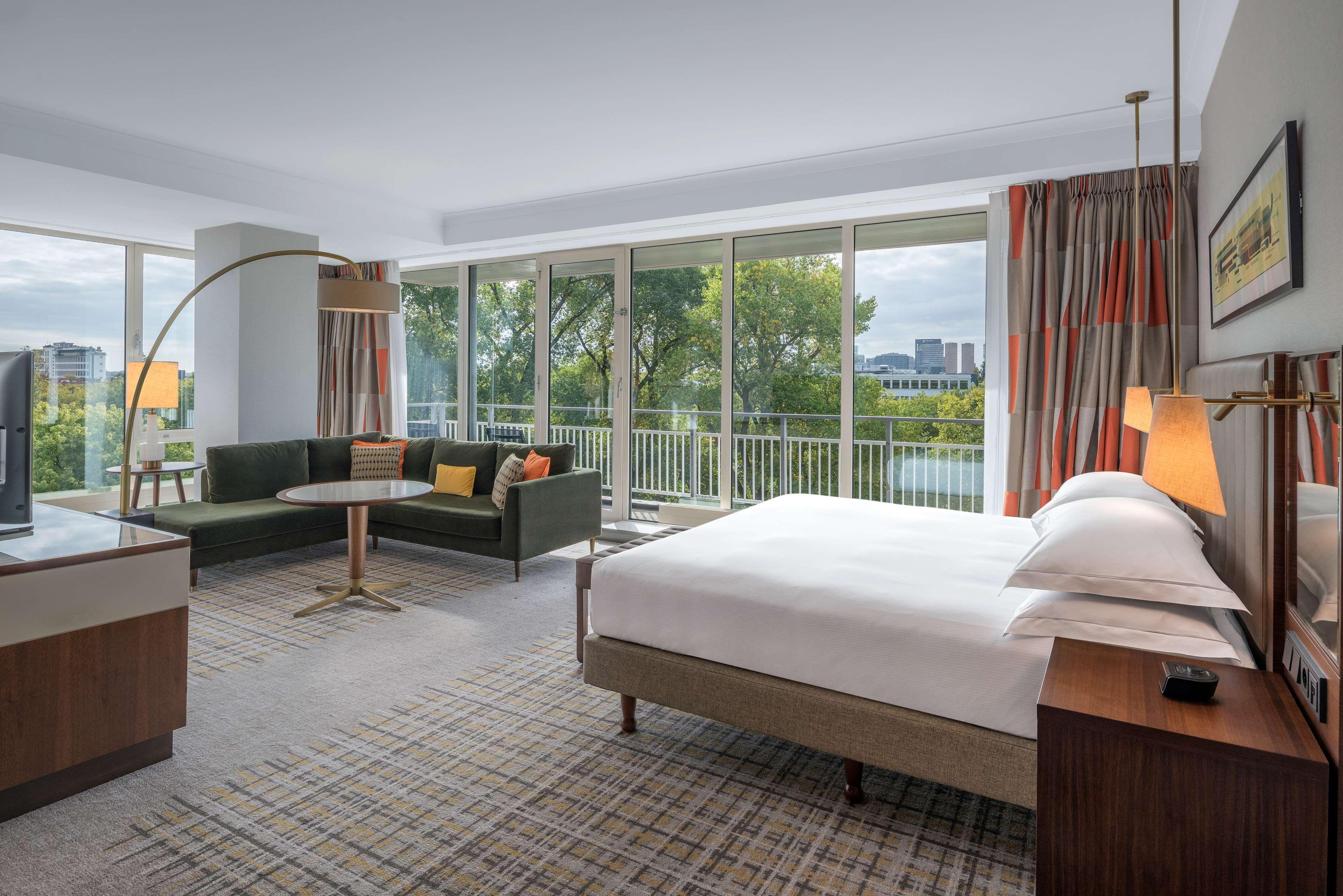 Junior Suite with Views