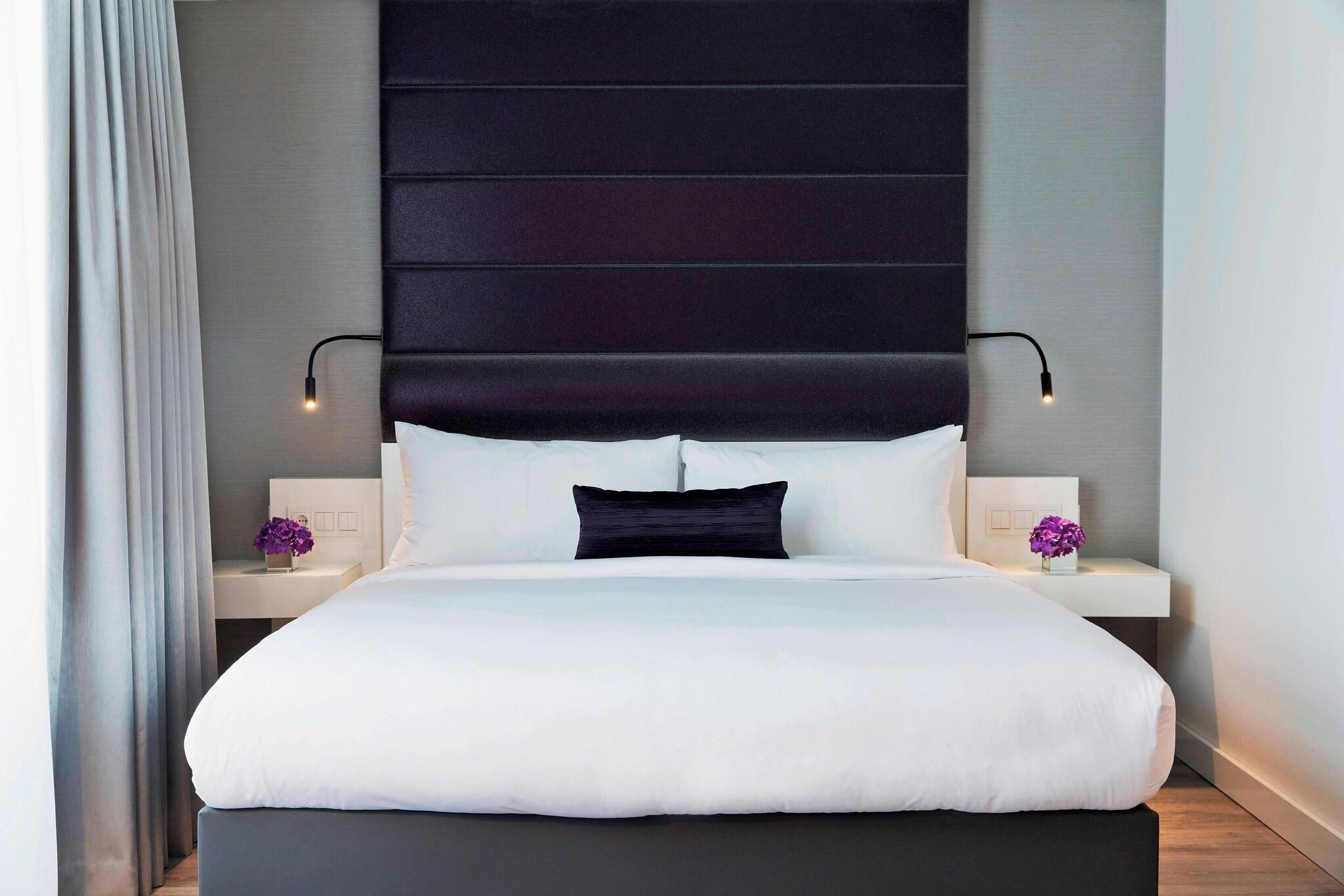 Junior Suite King Size Bed