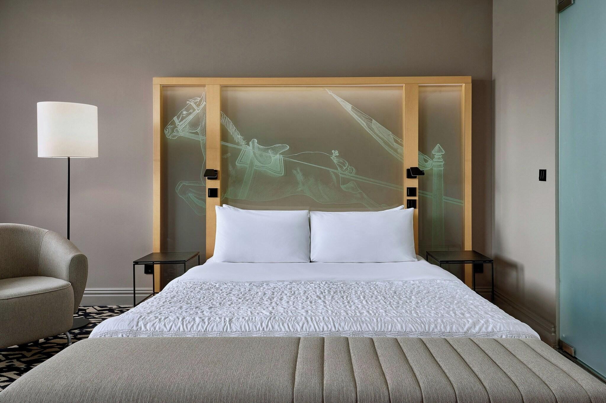 Double Deluxe King Bed