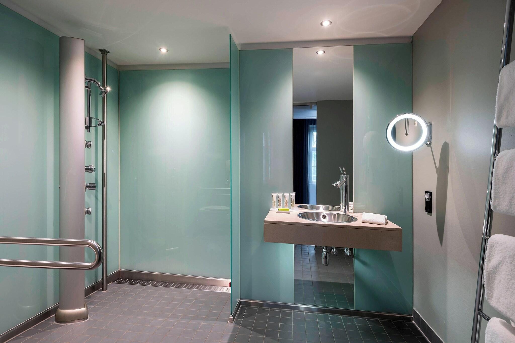 Double Executive King Bed