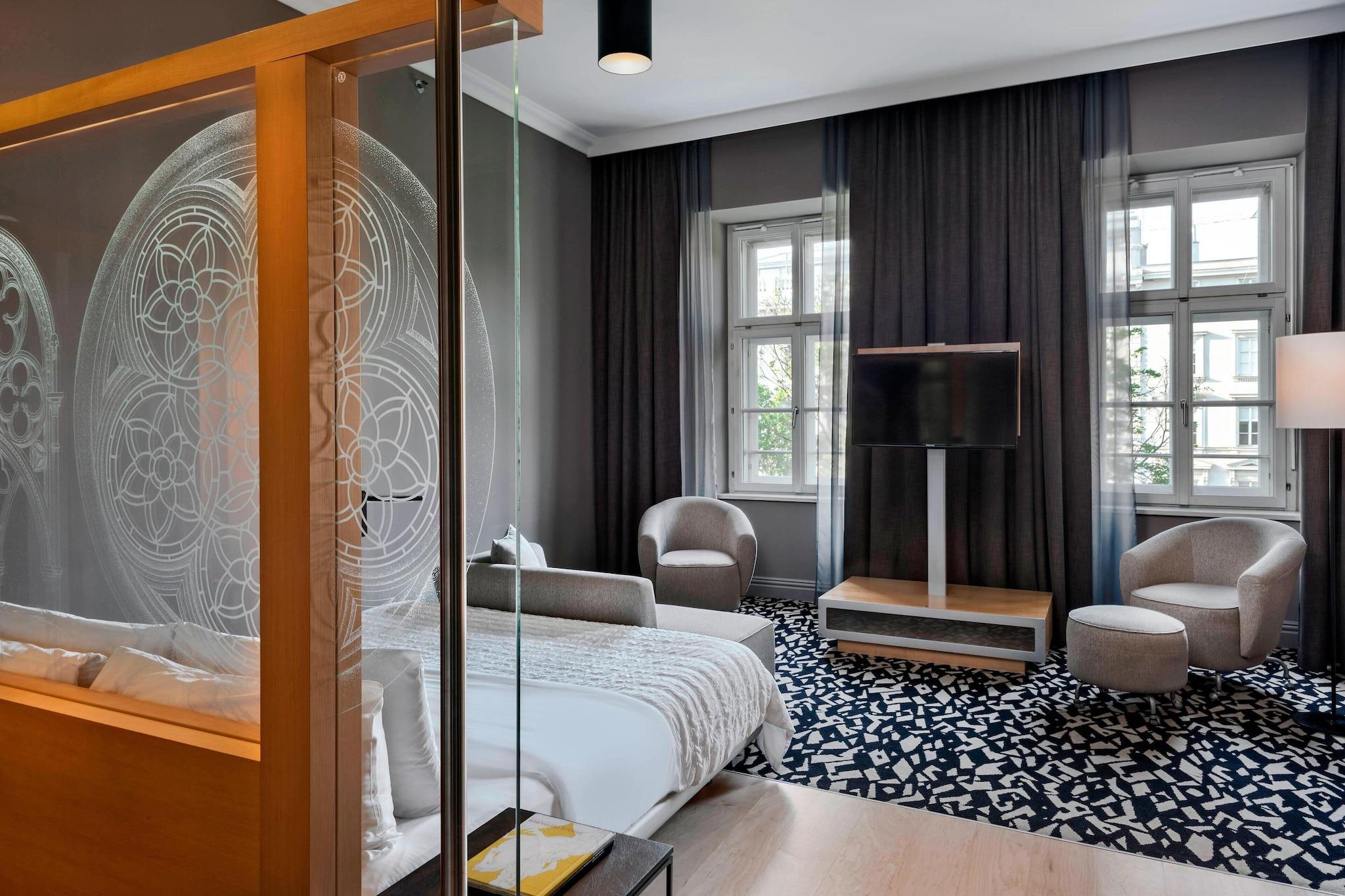 Double Executive King Bed