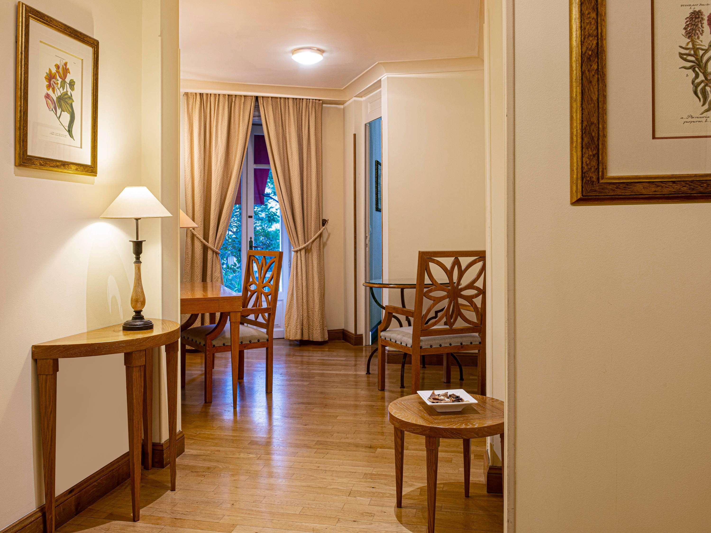 Suite Deluxe with Balcony