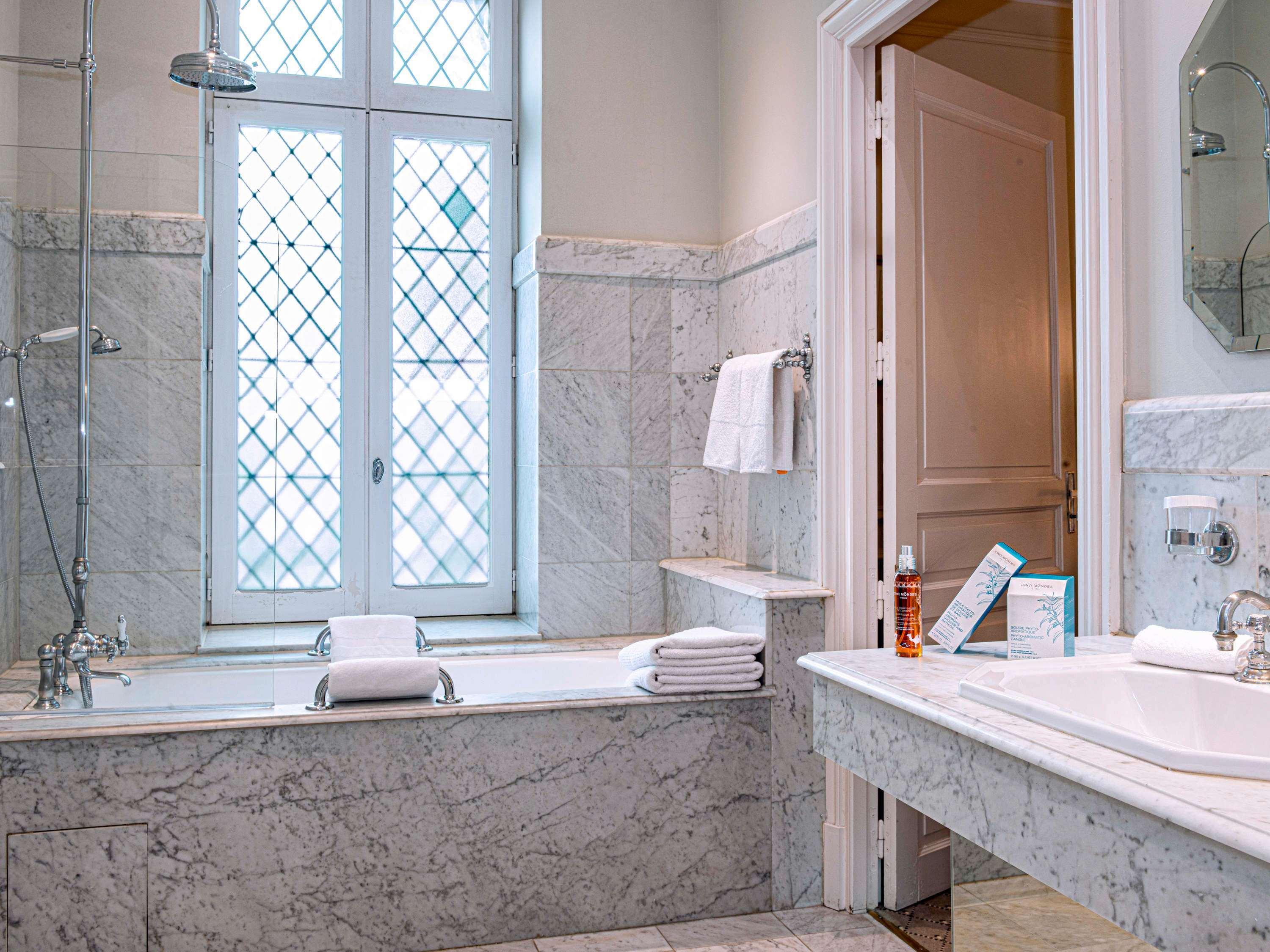 Double Superior with Views