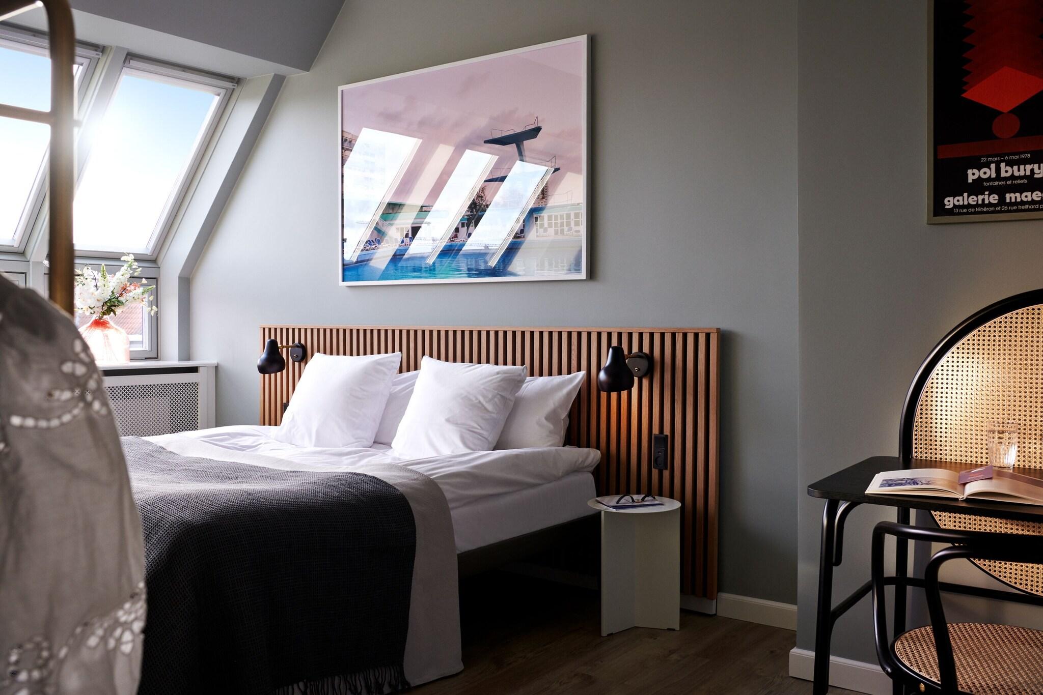 Double Superior Queen Bed