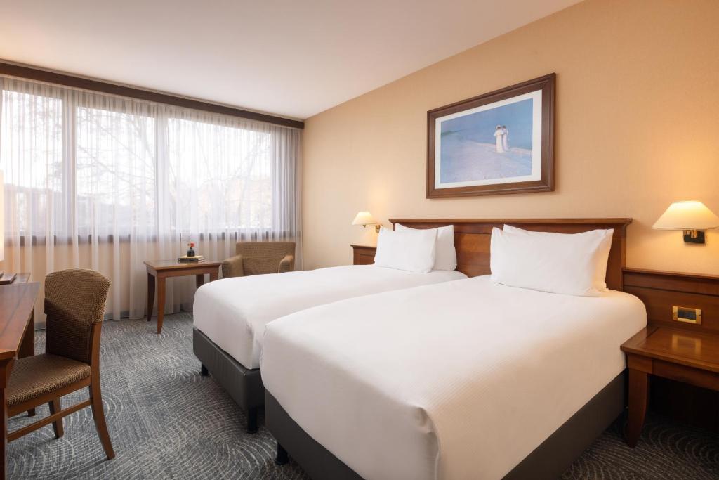 Twin Guest Room