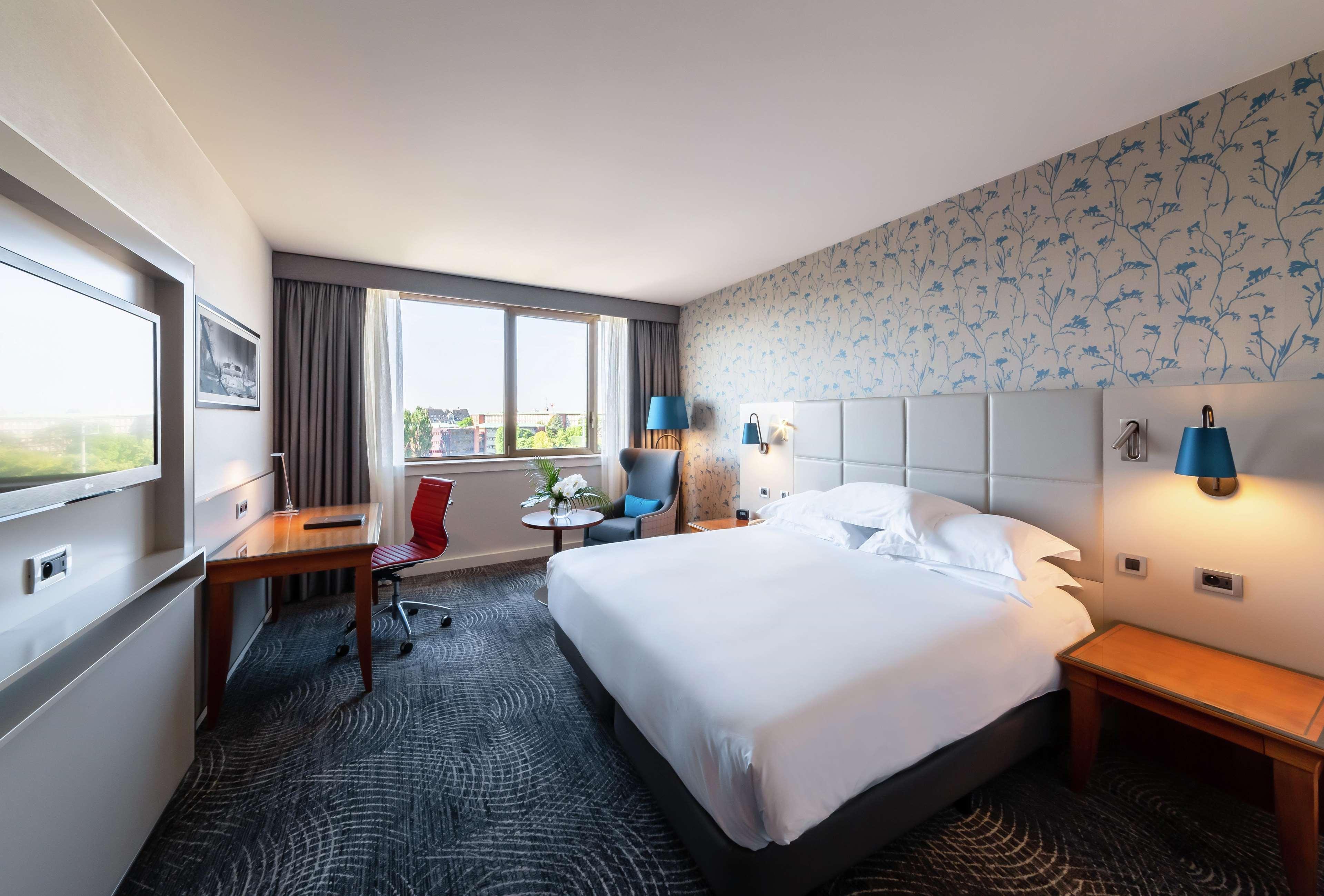 Double Executive King Bed