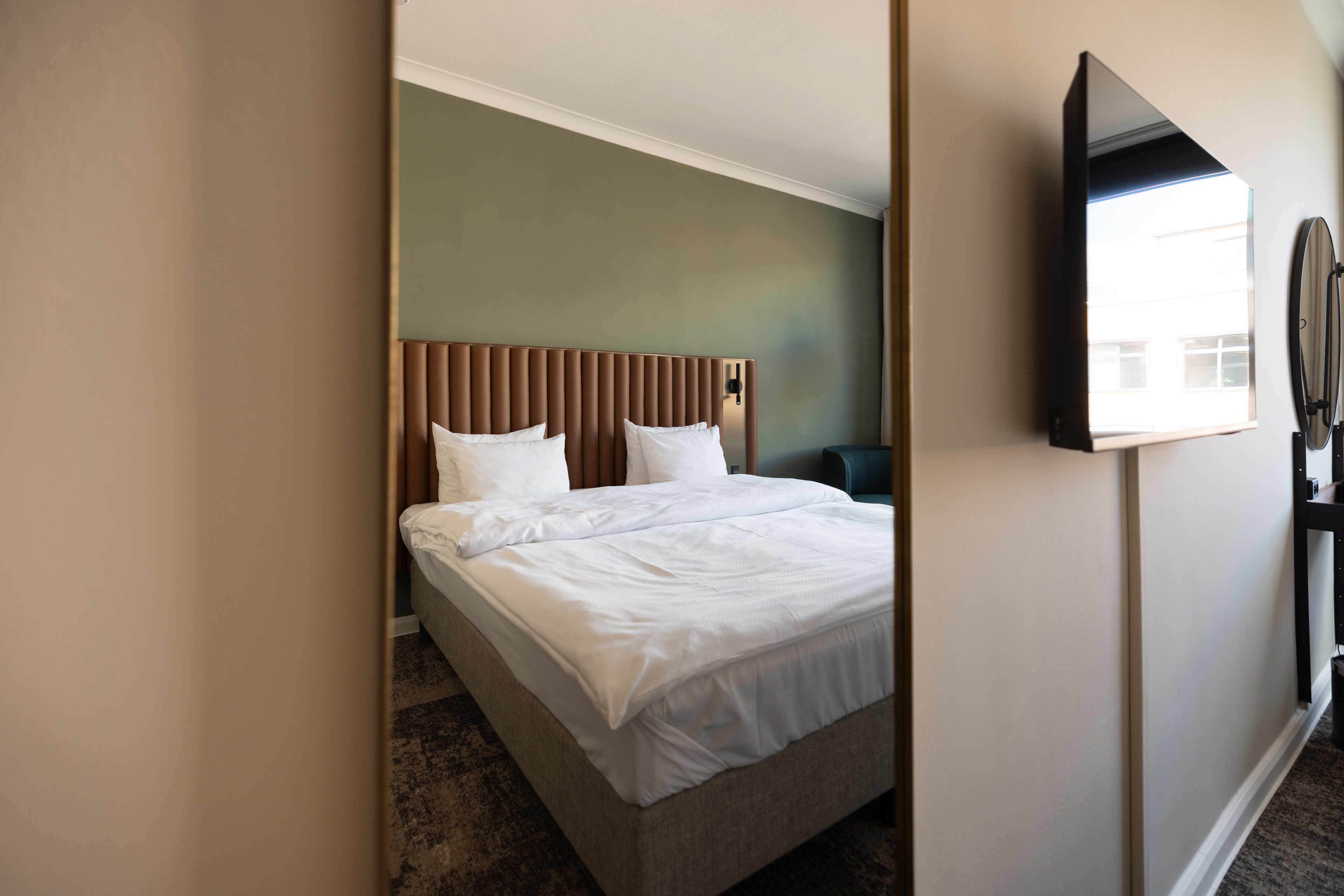 Double or Twin Standard