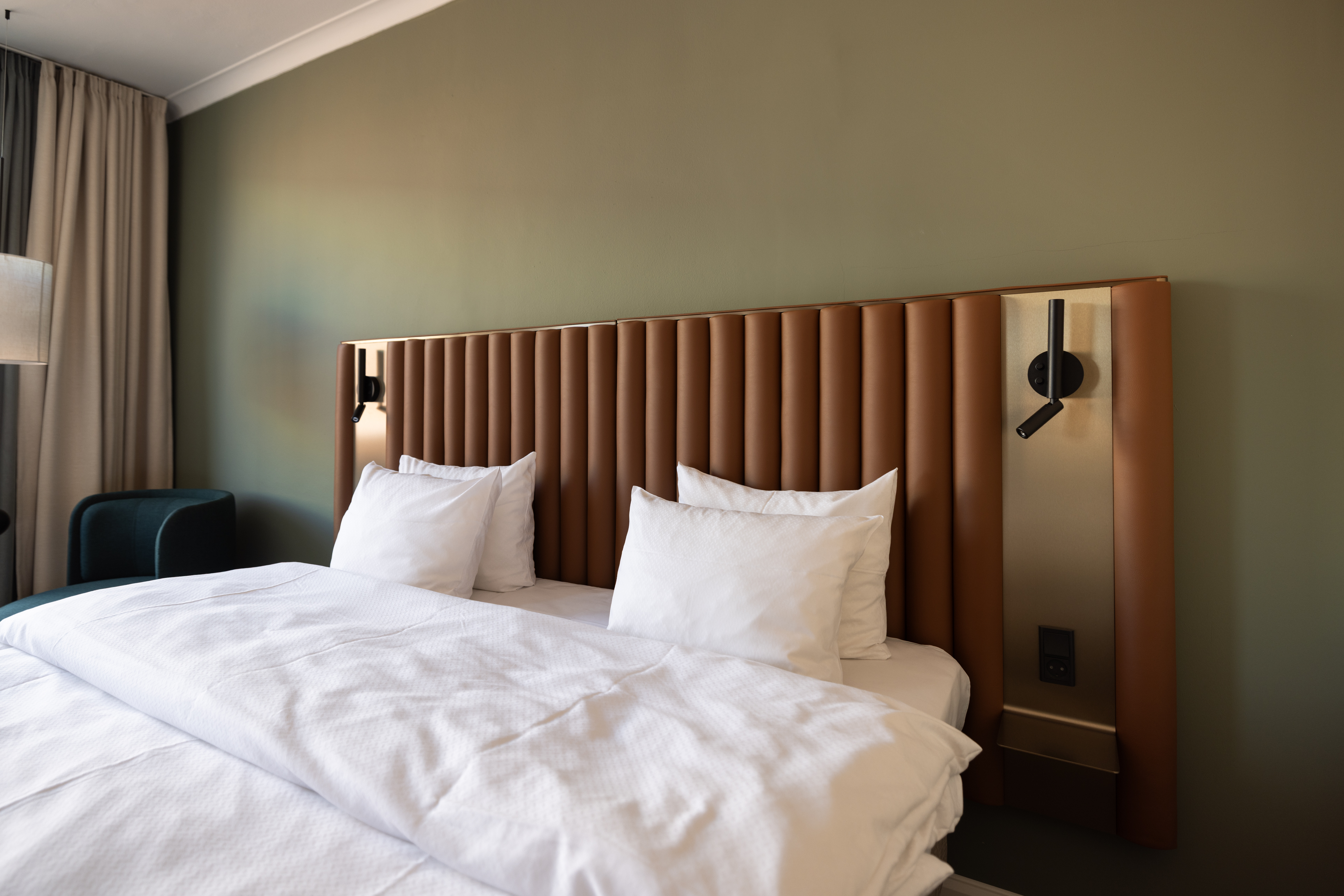 Double or Twin Standard