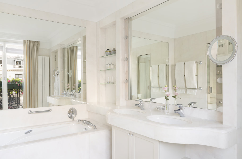 Junior Suite with Balcony