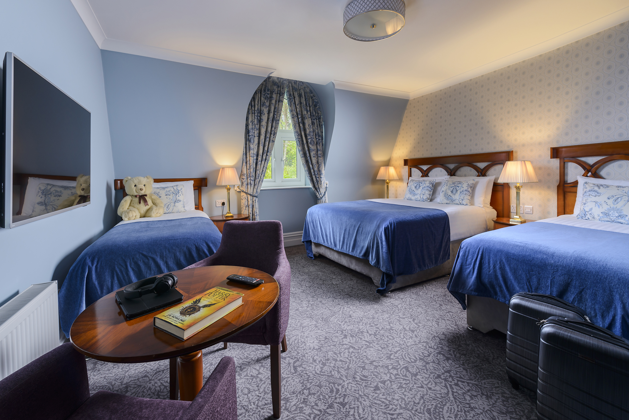 Double King Size Bed