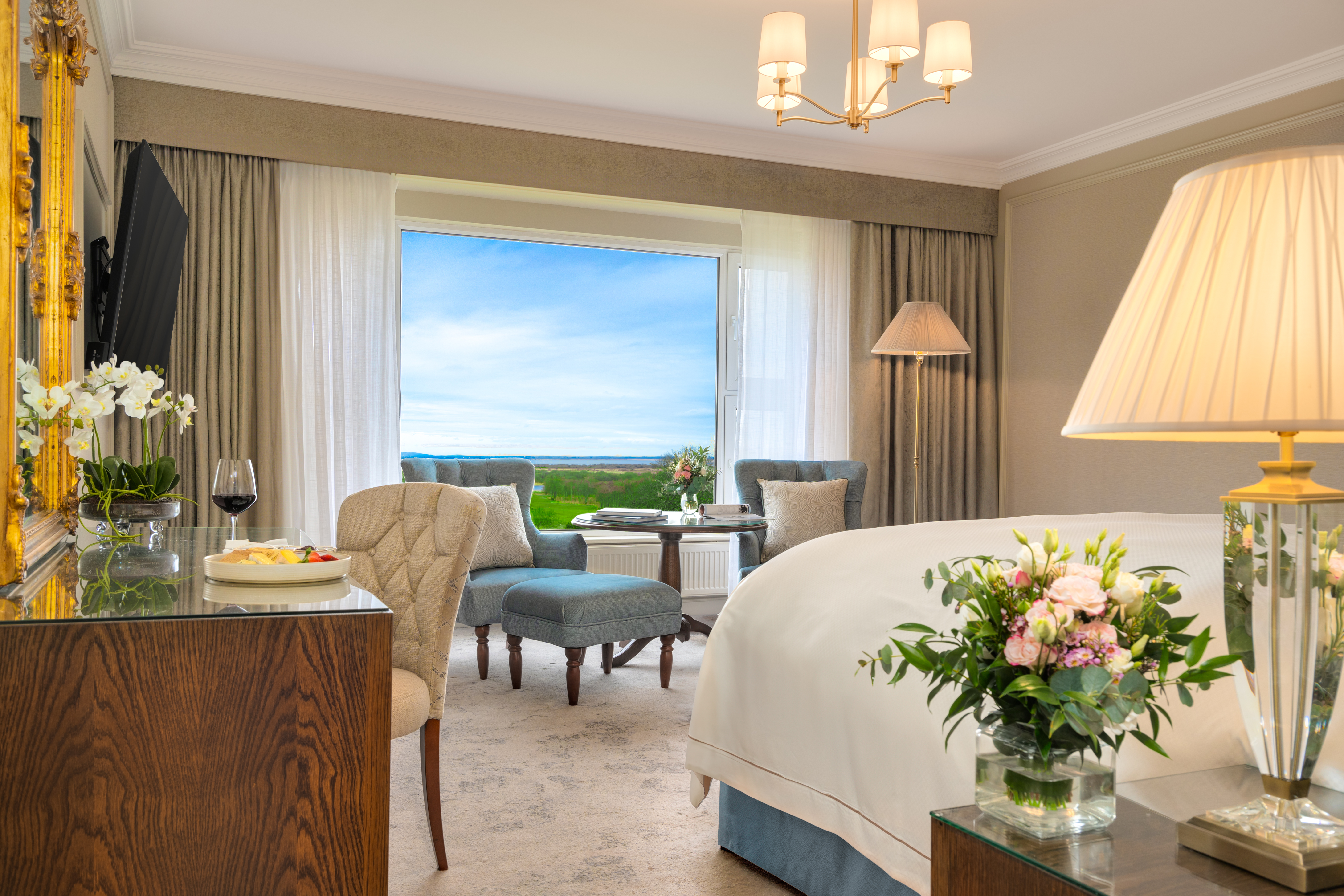 Room Deluxe with Views