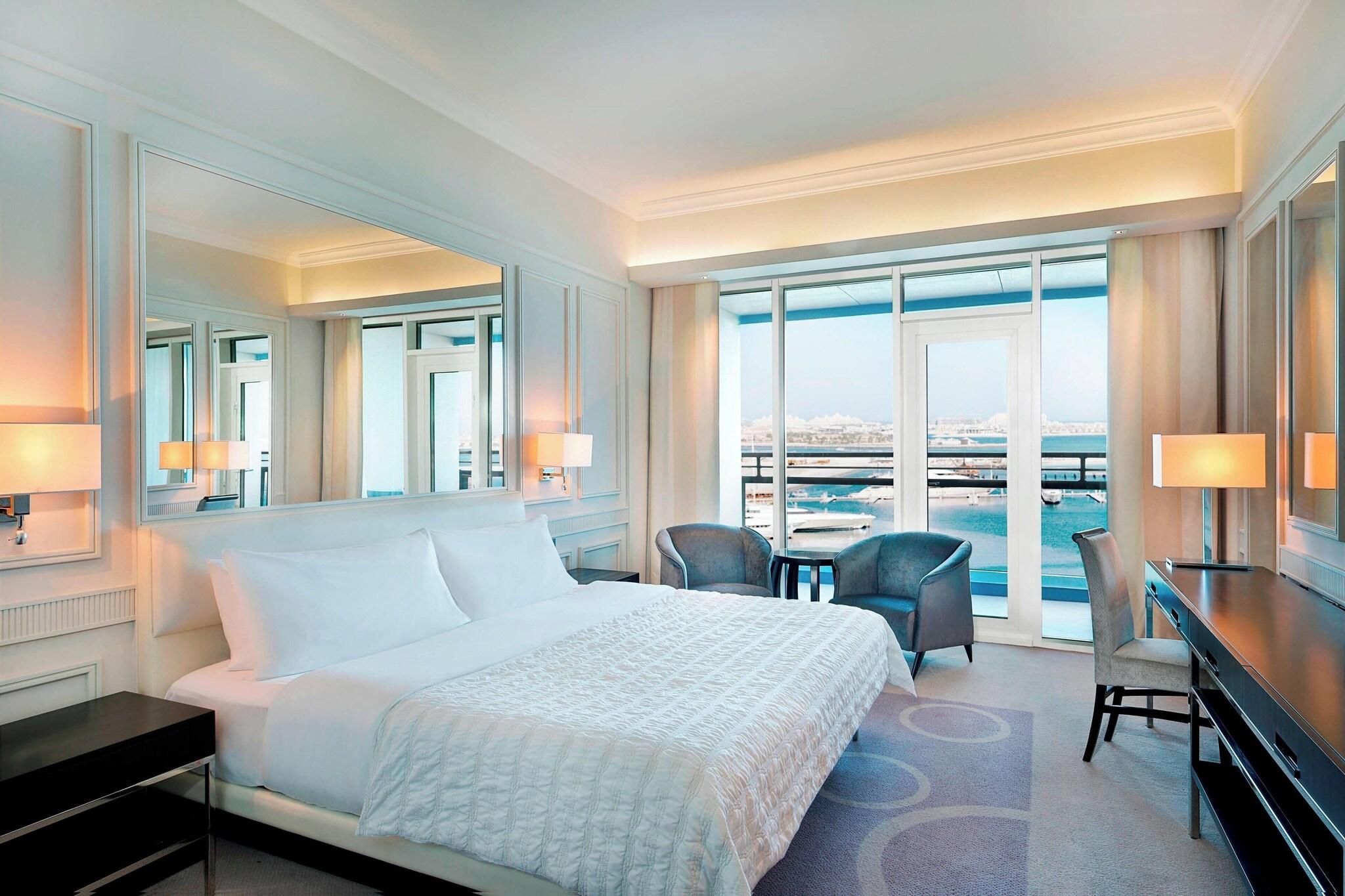 Double Deluxe King Bed