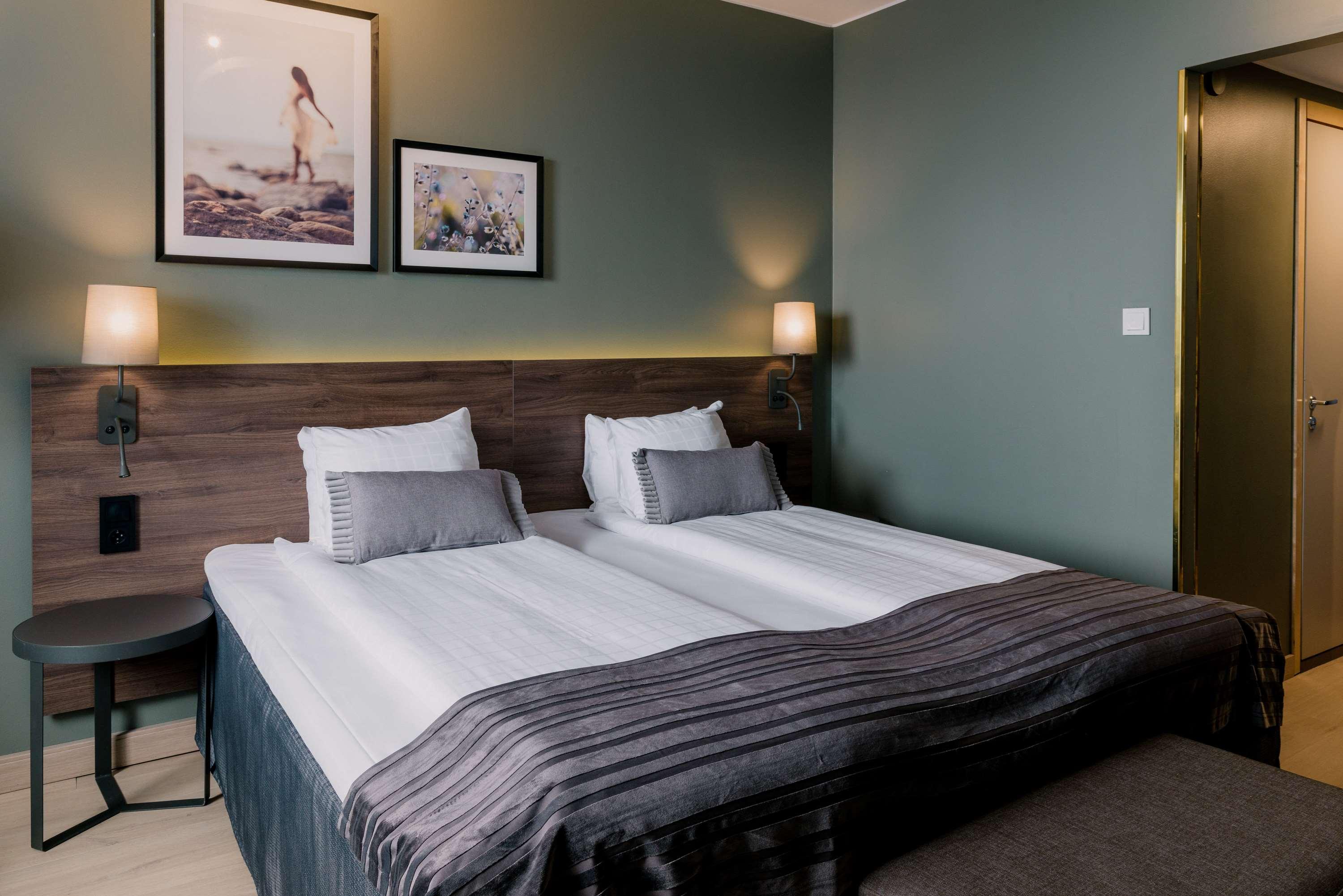 Family Room Capacity 3