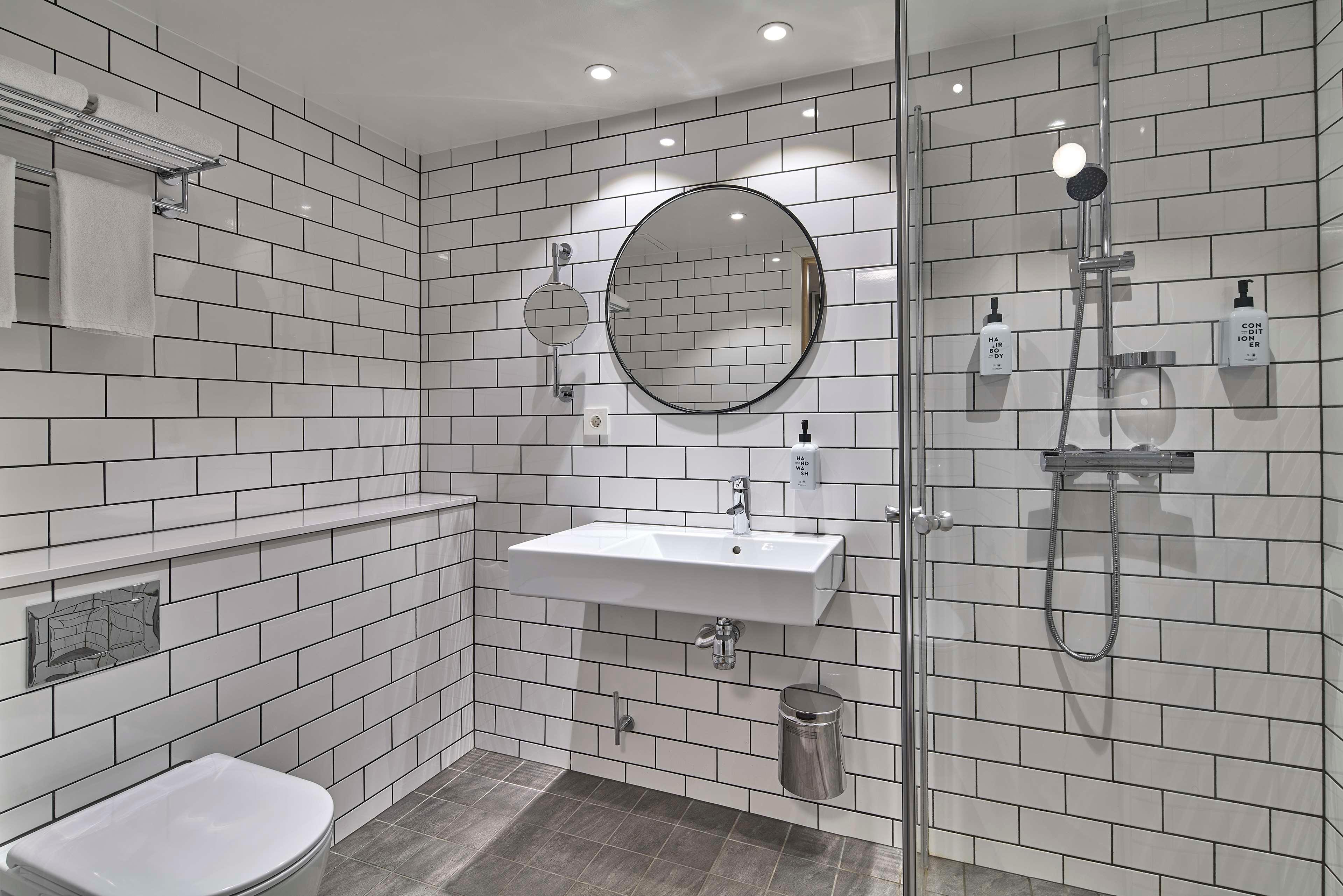 Family Room Capacity 3