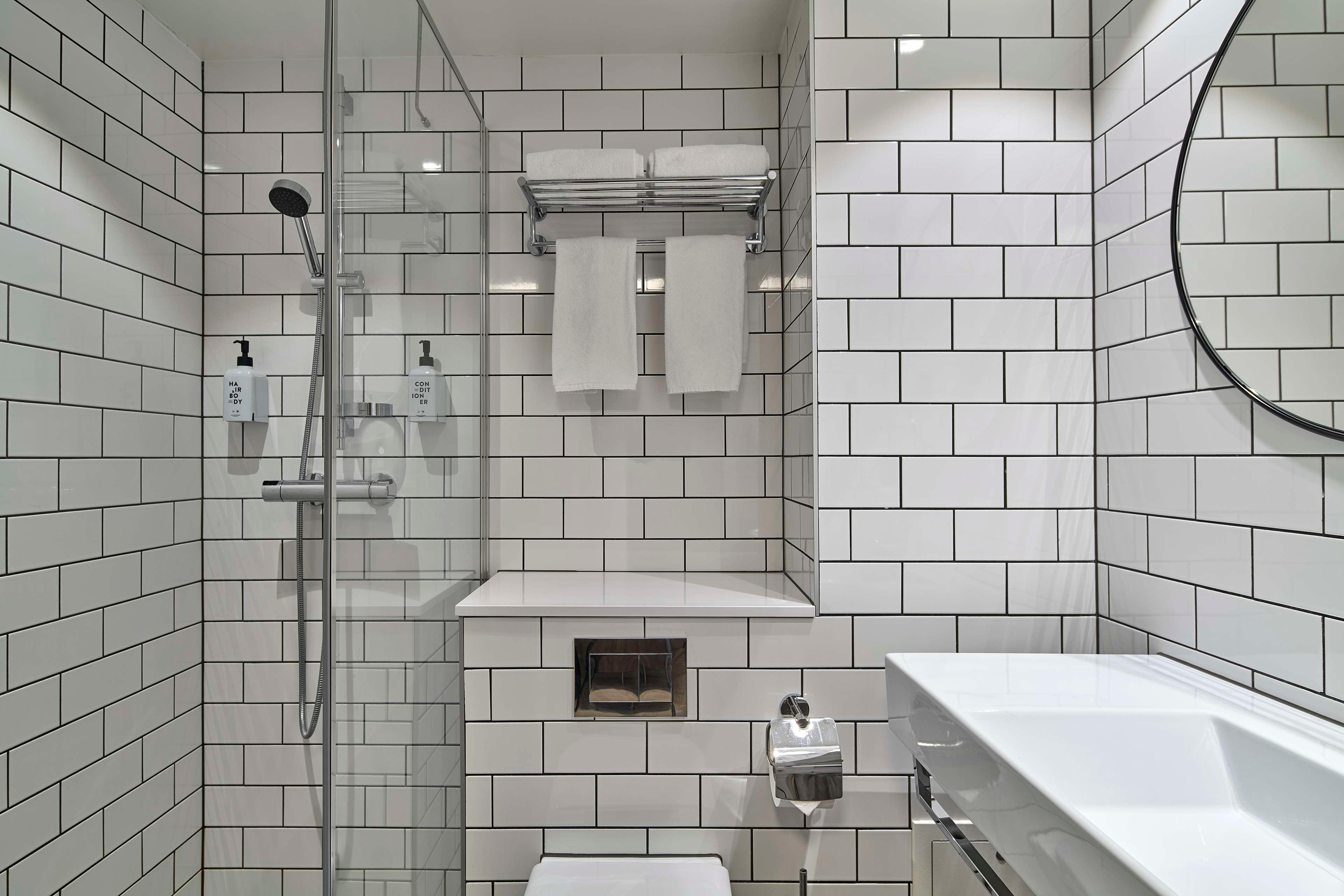 Family Room Capacity 4