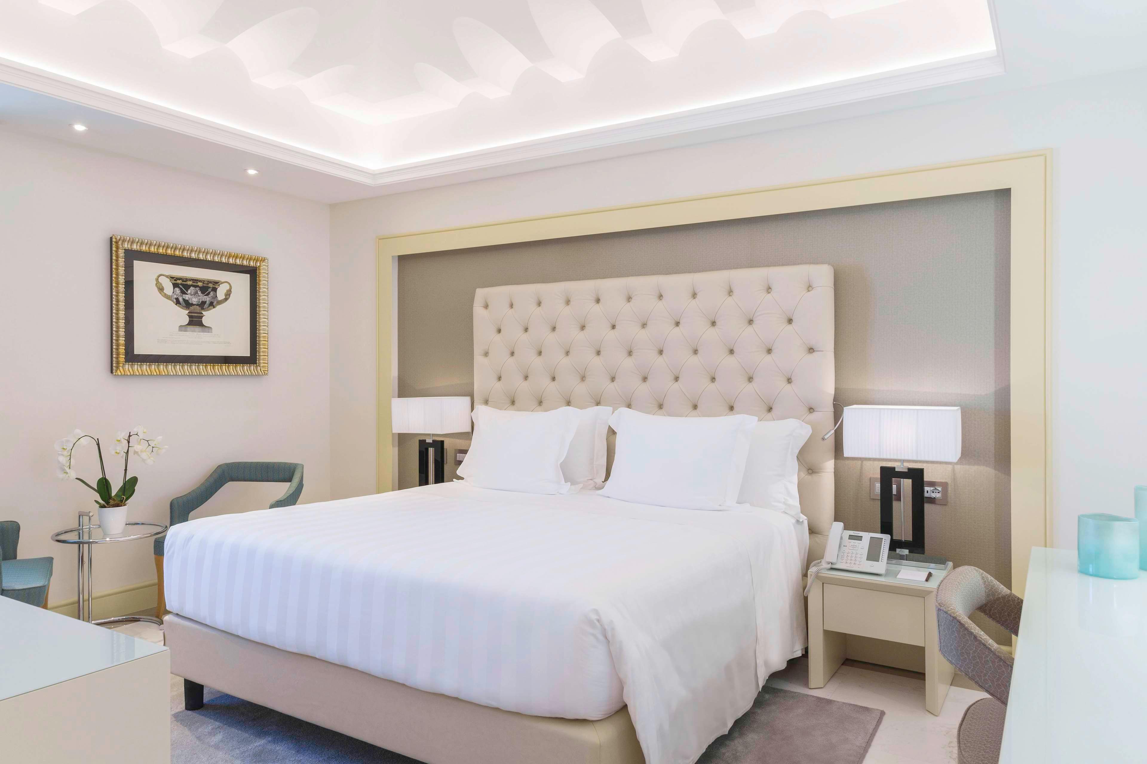 Double Deluxe King Bed