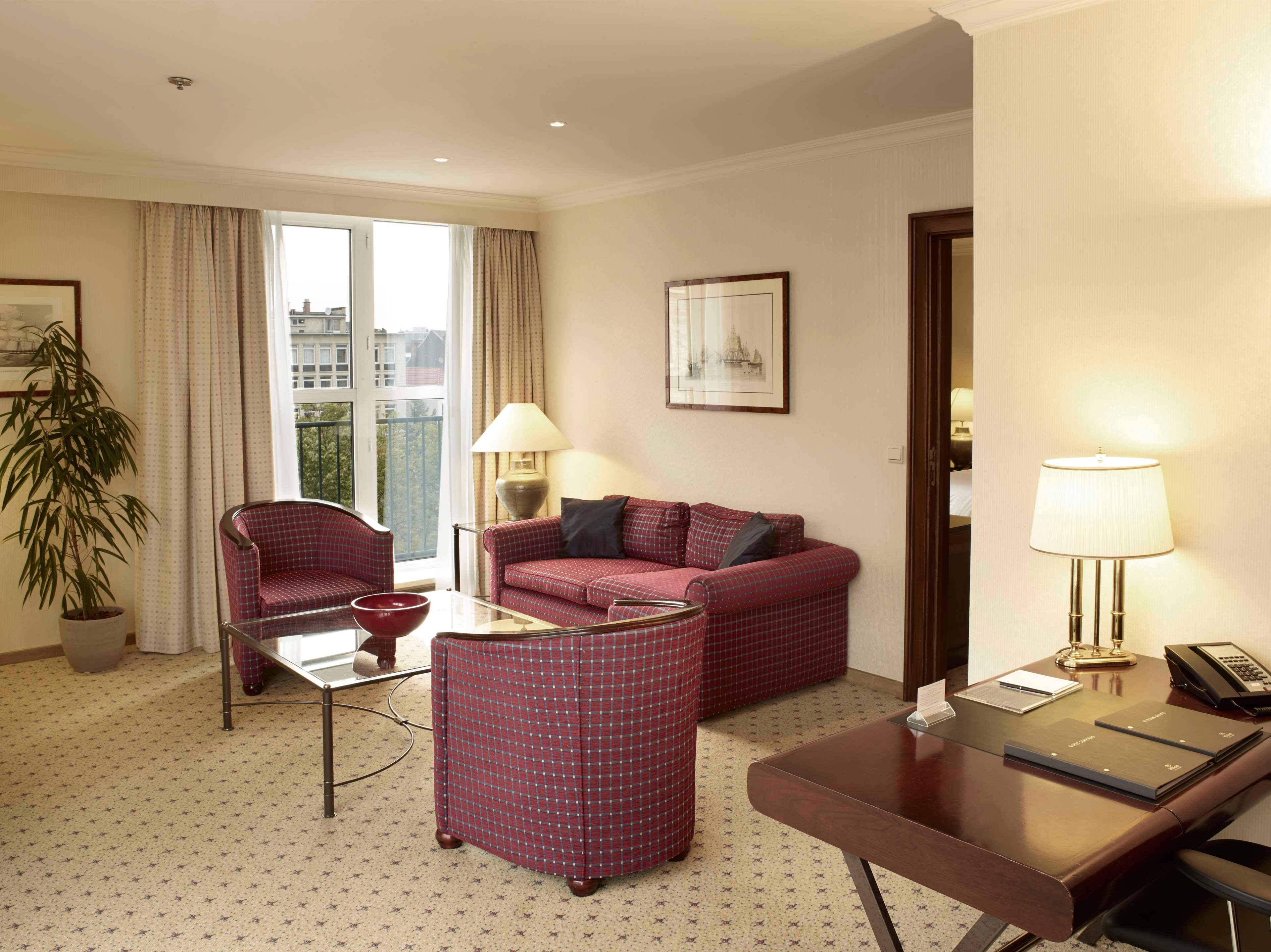 Suite Connecting Room