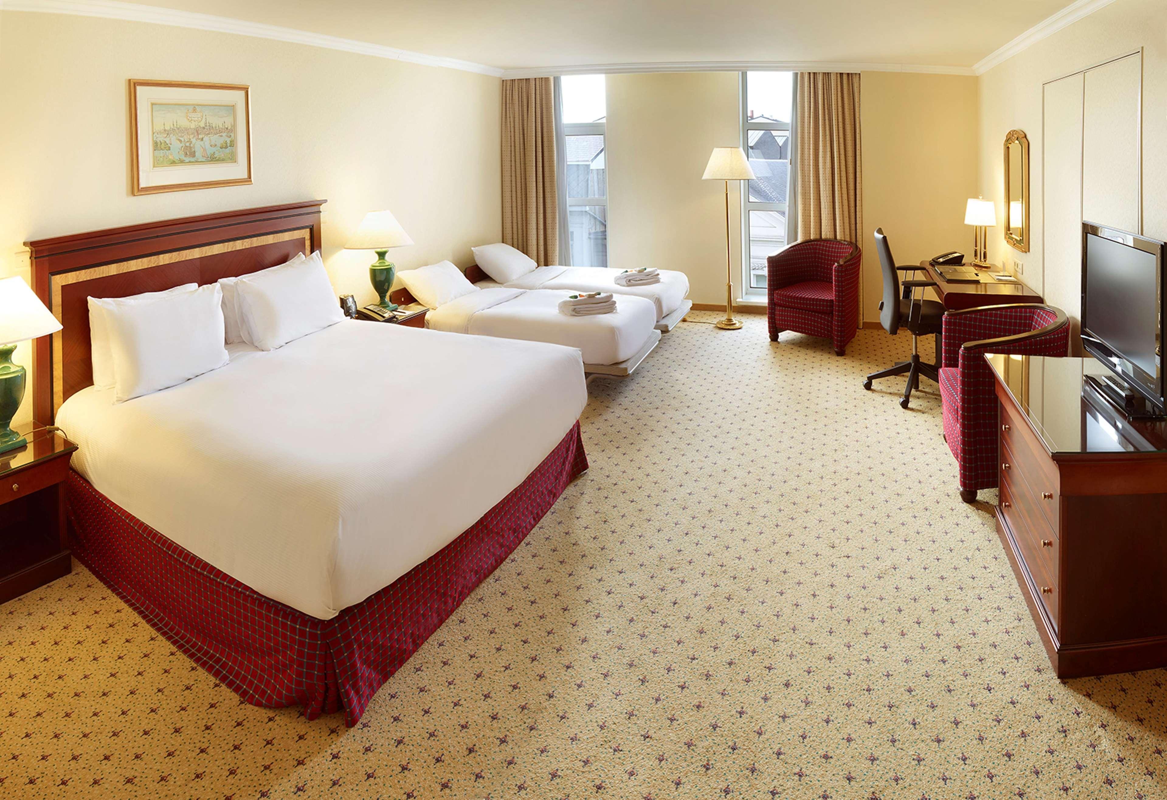 Family Room King Size Bed