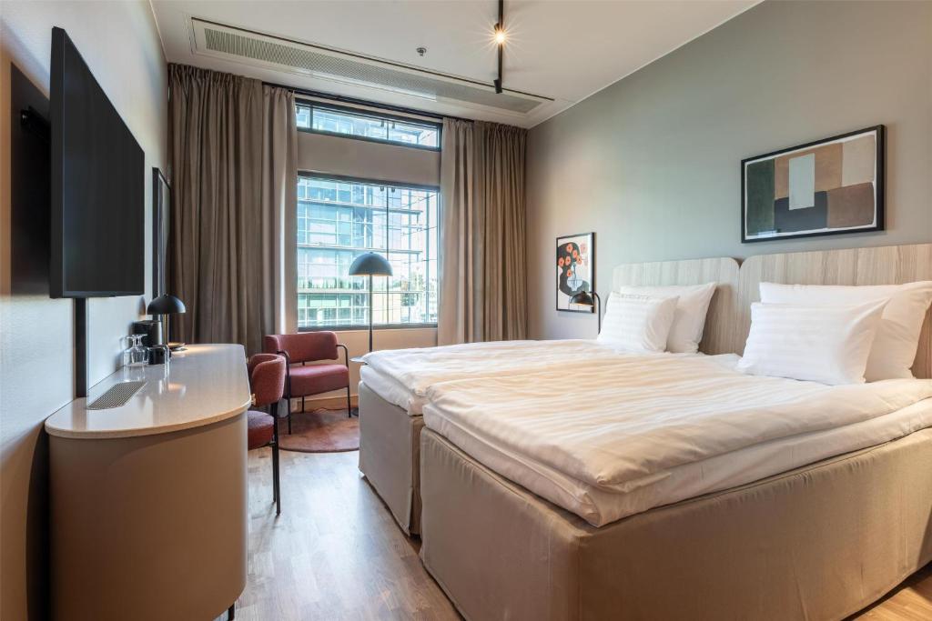 Double Single Superior King Bed