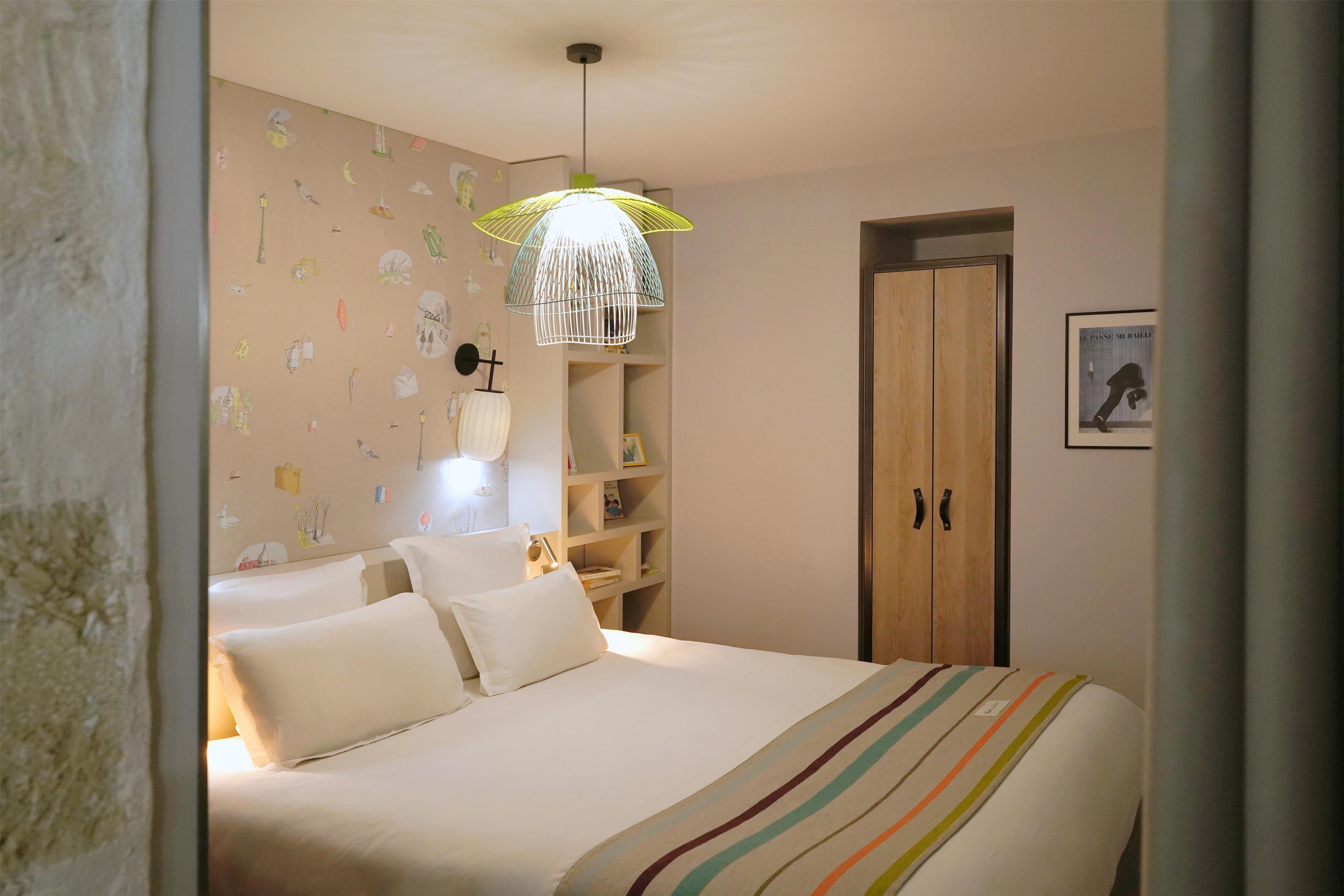 Apartment King Size Bed